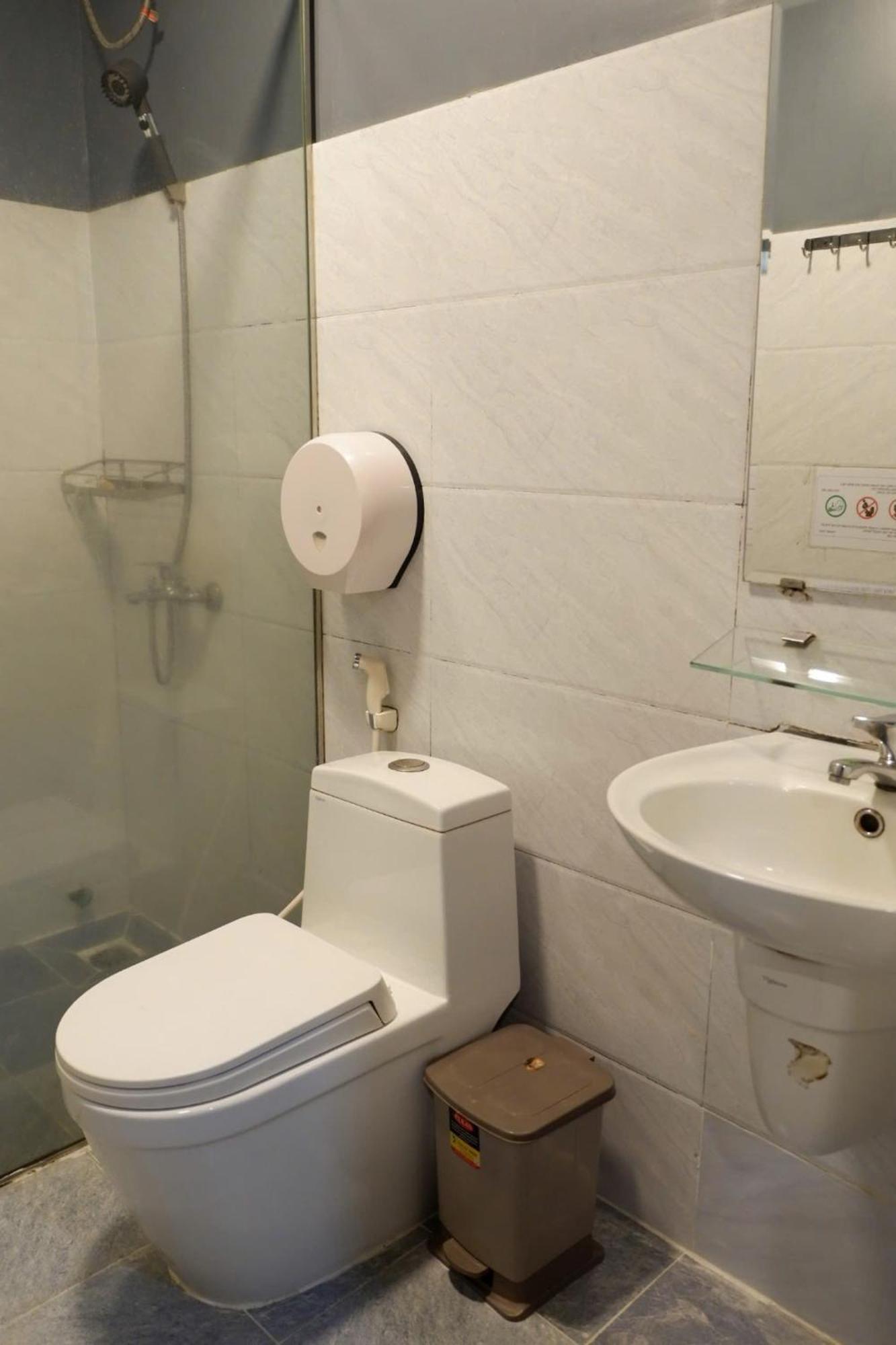Vy Da Backpacker Hostel *