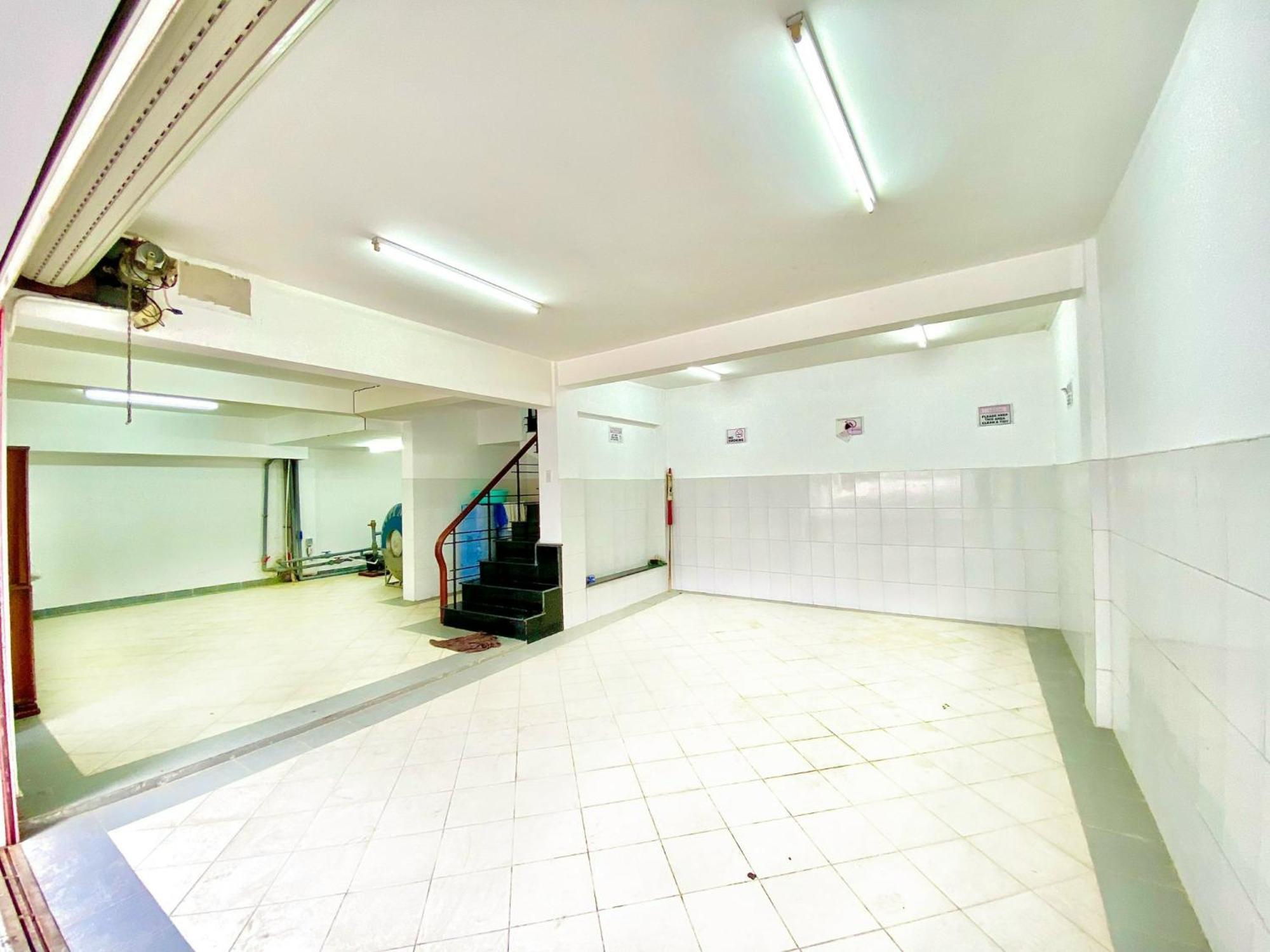 Villa Gem 215 - 6 Phong Ngu Lon, 8 Giuong, Ho Boi Lon, Trung Tam Thanh Pho *