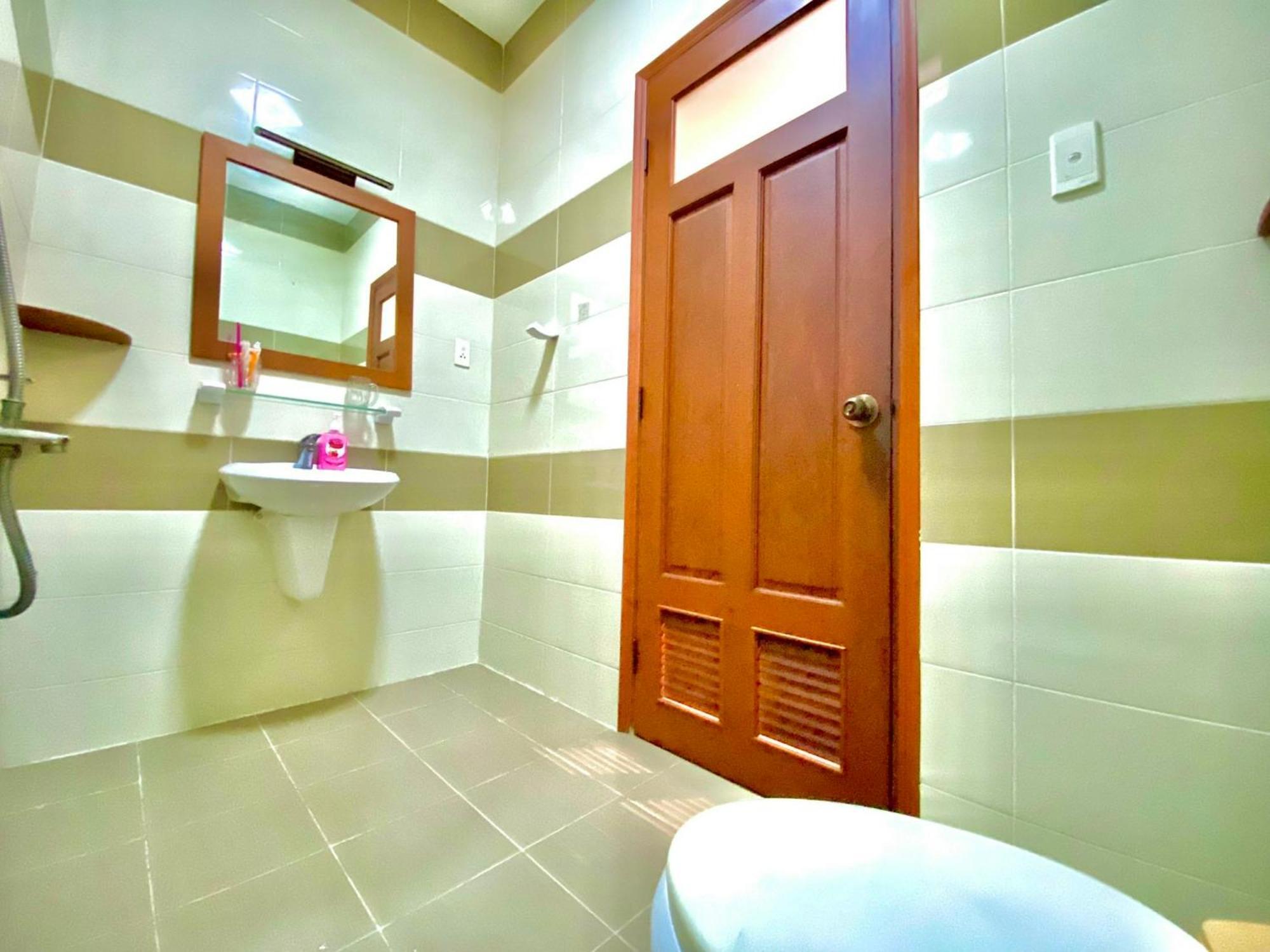 Gem 215 - 6 Phong Ngu Lon, 8 Giuong, Ho Boi Lon, Trung Tam Thanh Pho * Ho Chi Minh City