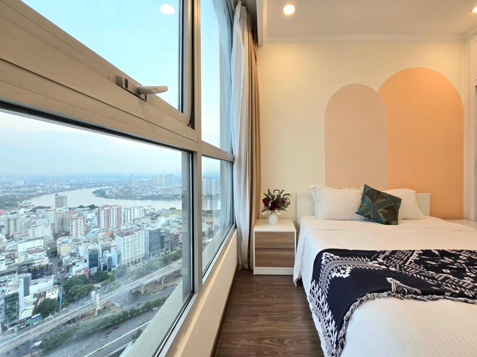 Vinhomes Park Premier * Ho Chi Minh City