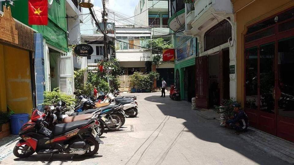 Urban Saigon Near Embassy *