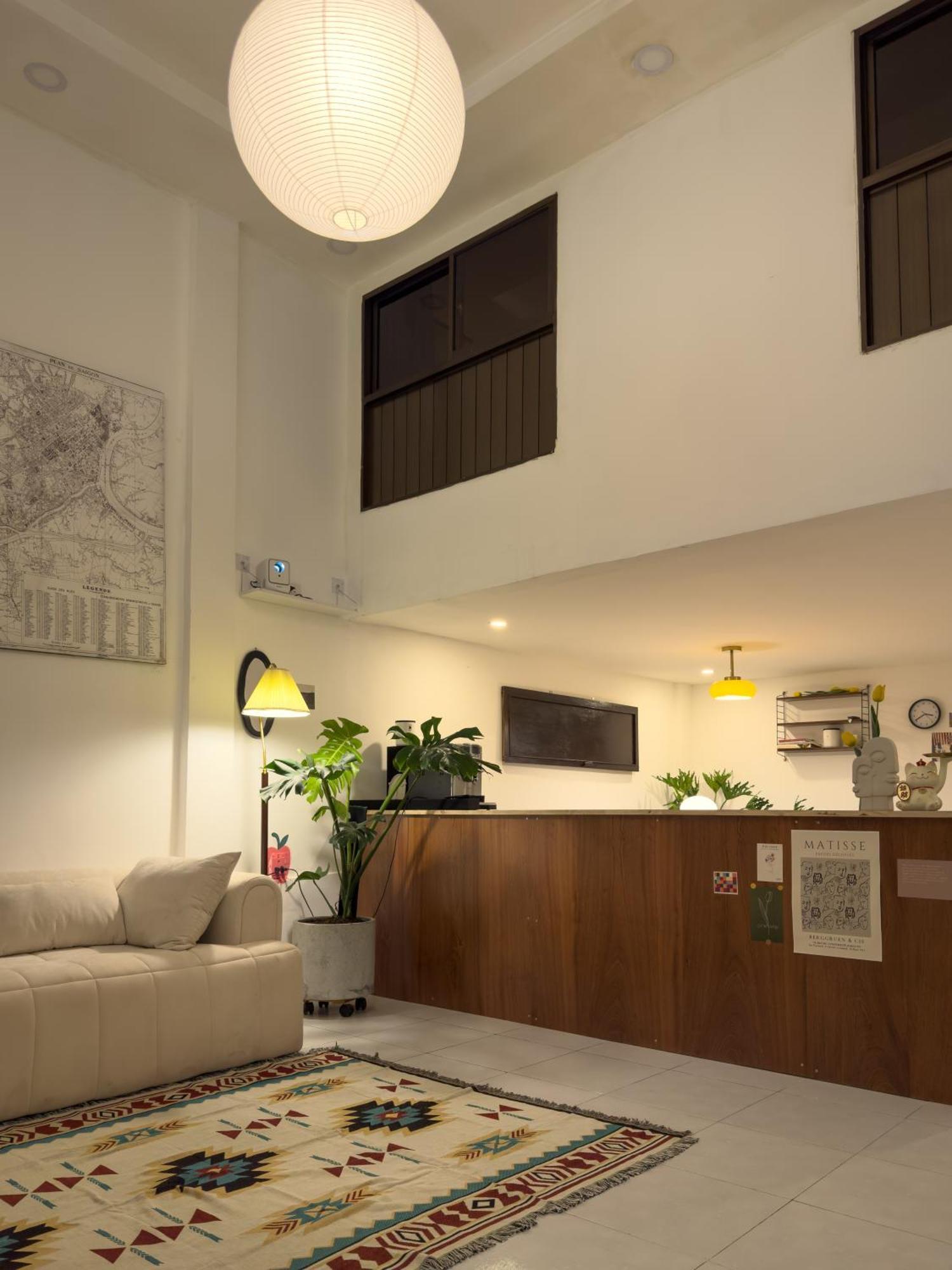 Theroom - Nguyen Cong Tru *