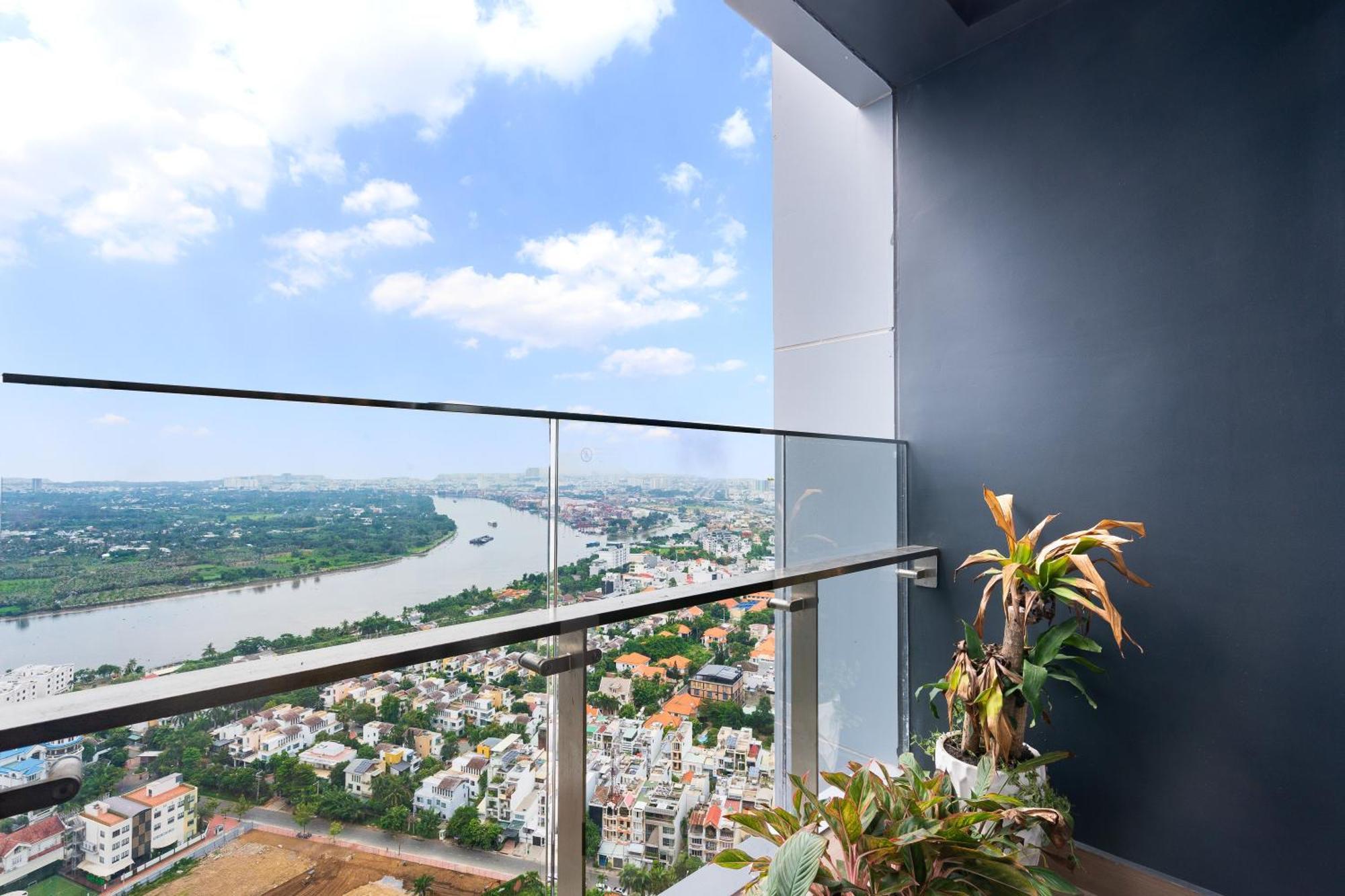Lumiere Riverside Condotel By Meli Apartment *