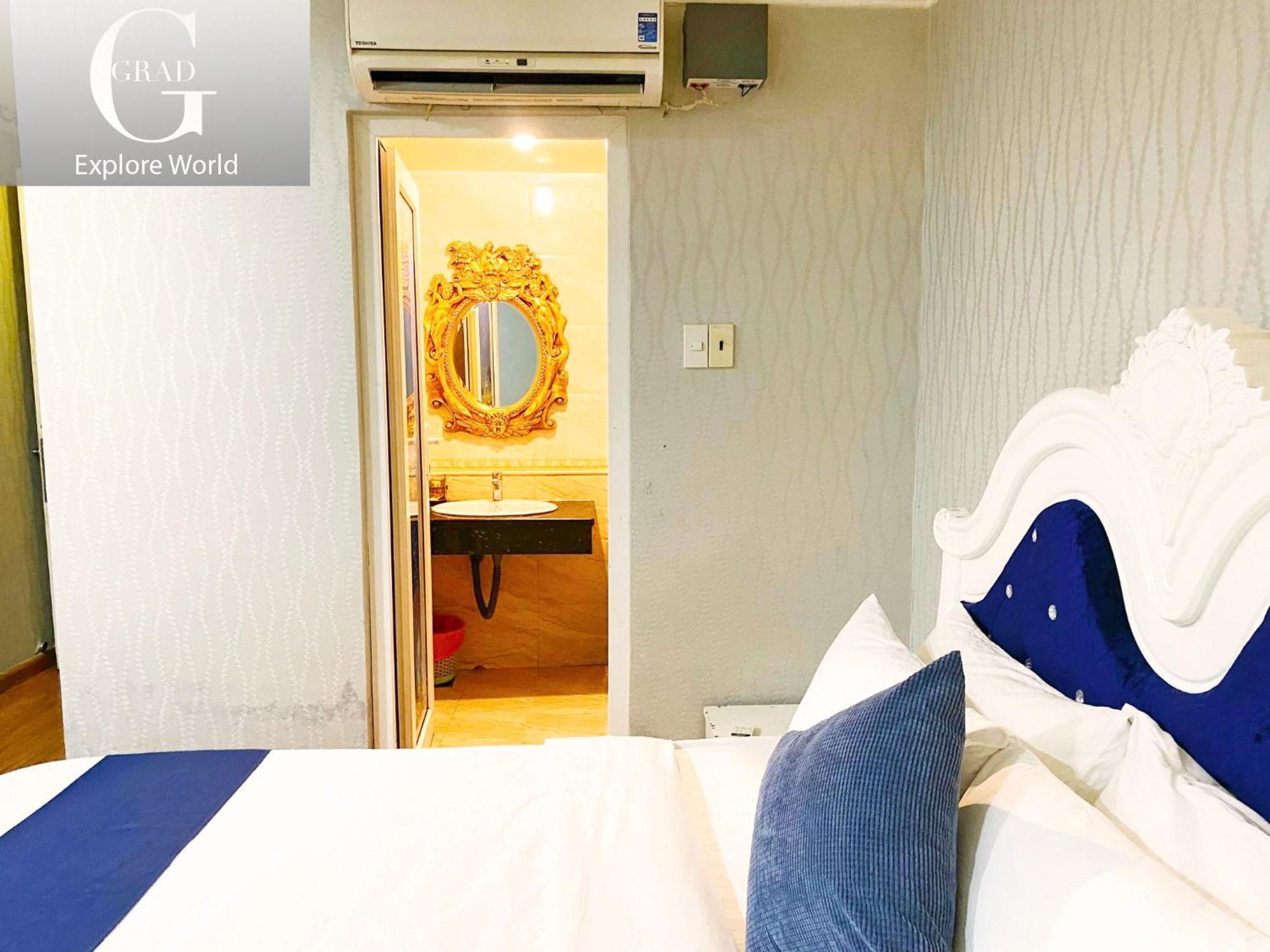 Grad Crowne - Bui Vien Khách sạn 3*