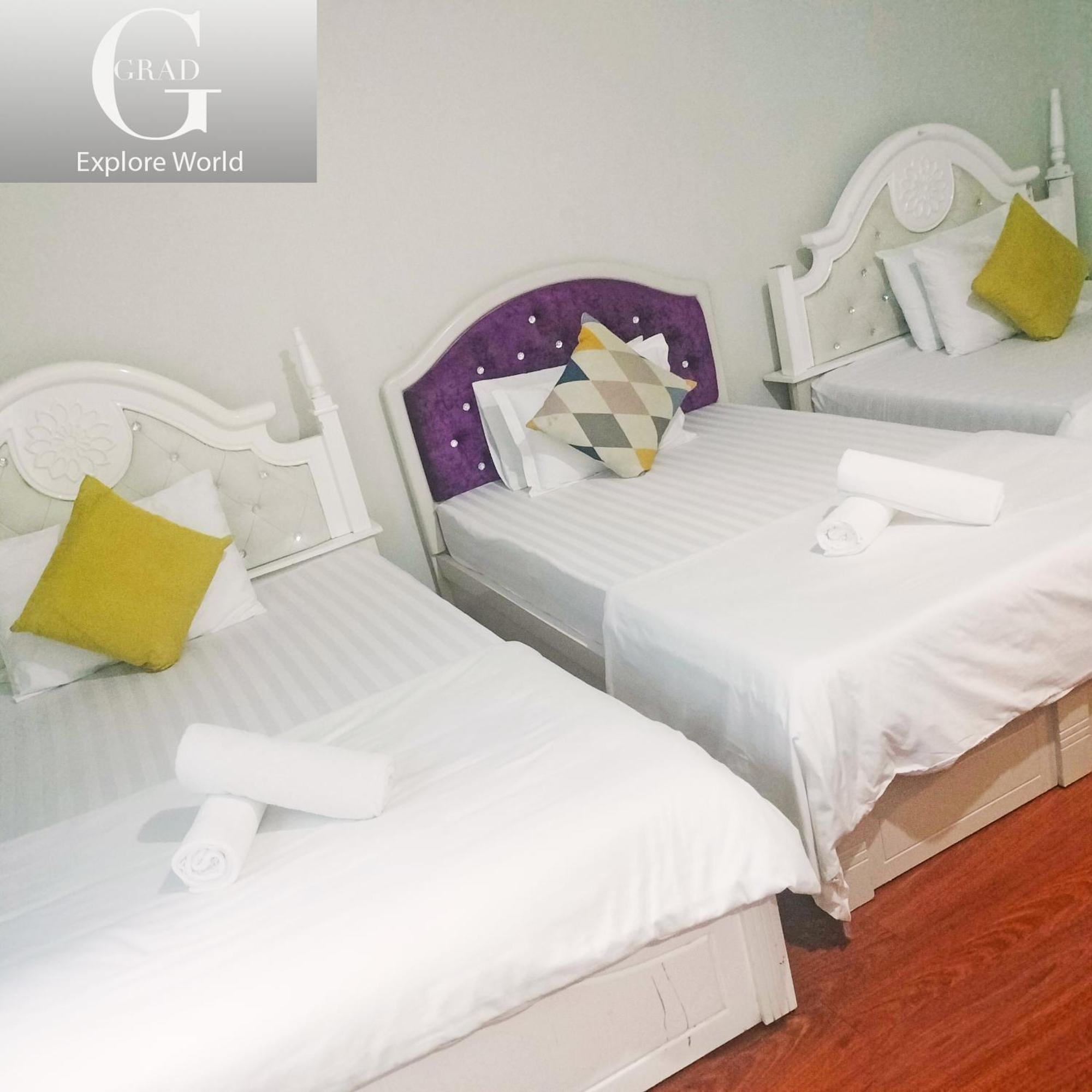Grad Crowne - Bui Vien Khách sạn 3*