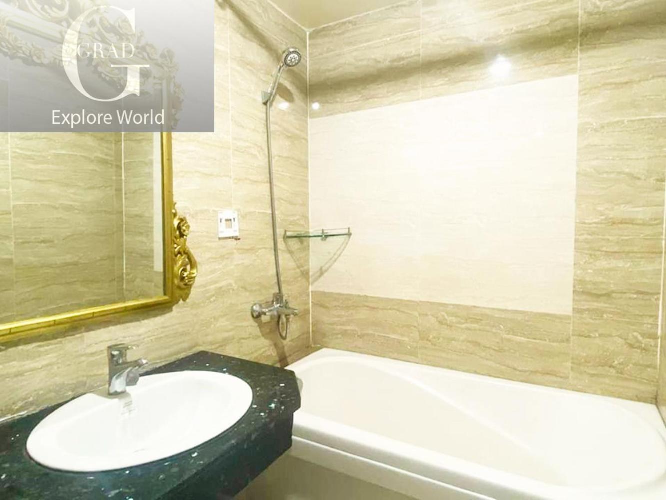 Khách sạn Grad Crowne - Bui Vien TP. Hồ Chí Minh