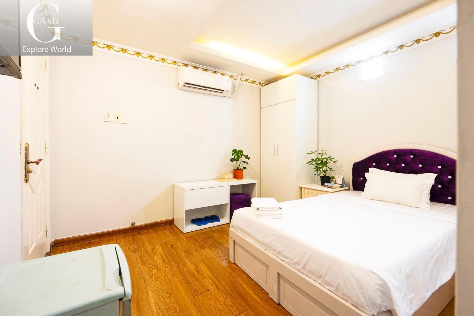 Khách sạn Grad Crowne - Bui Vien TP. Hồ Chí Minh