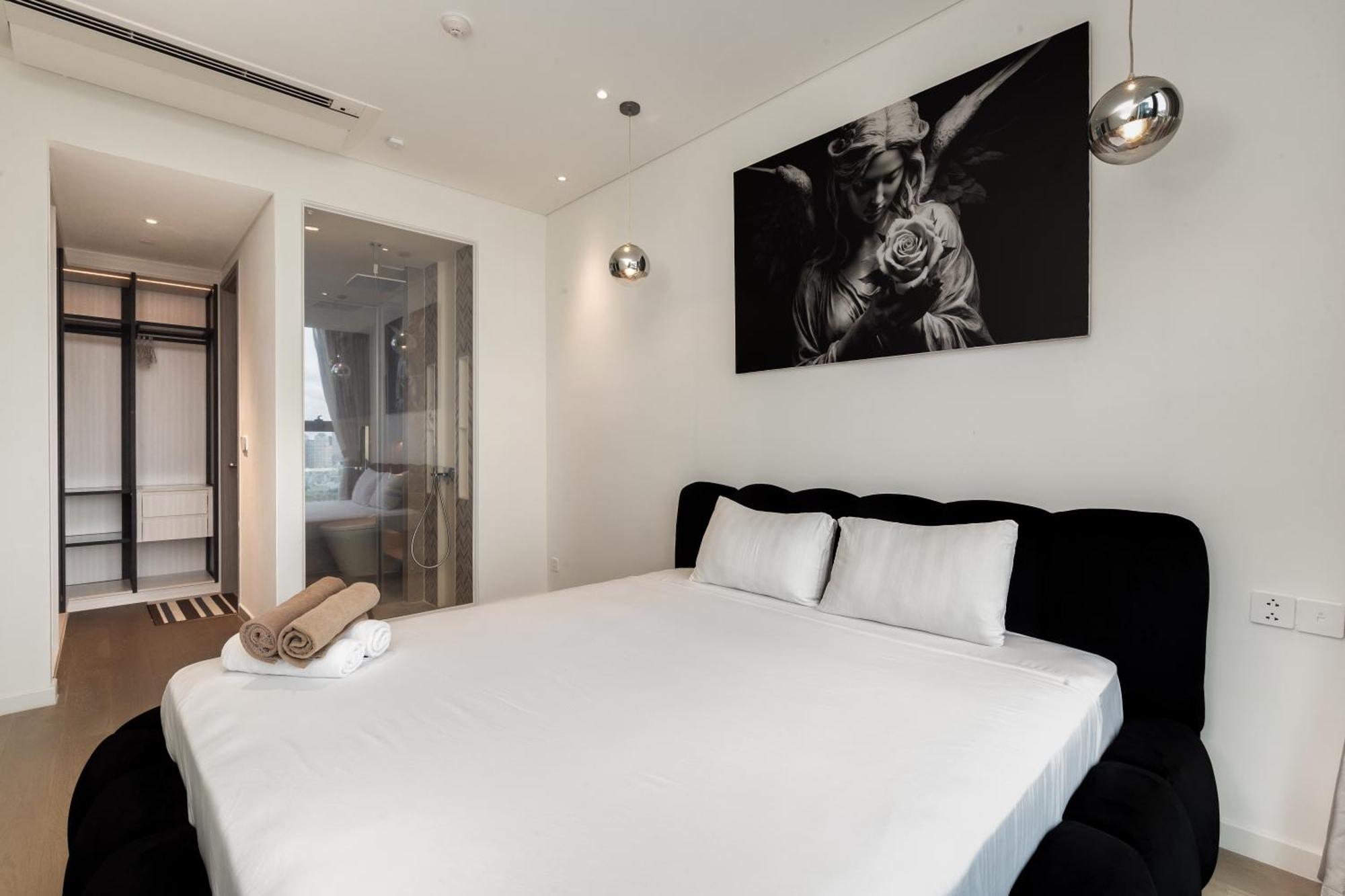 The Opera Cental Saigon Free Pool-gym-sauna Room- Golf Mini