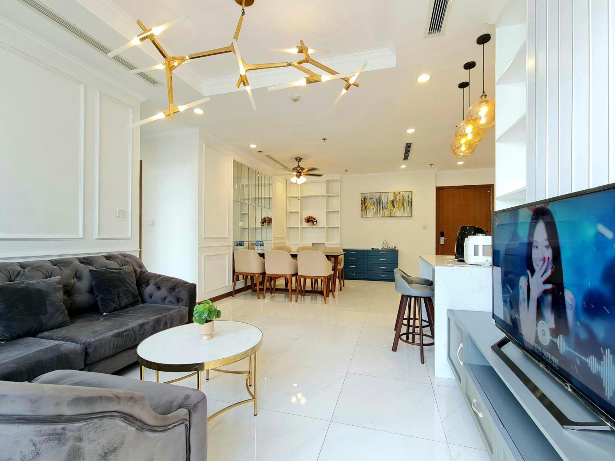 Vinhome Park Apartment *