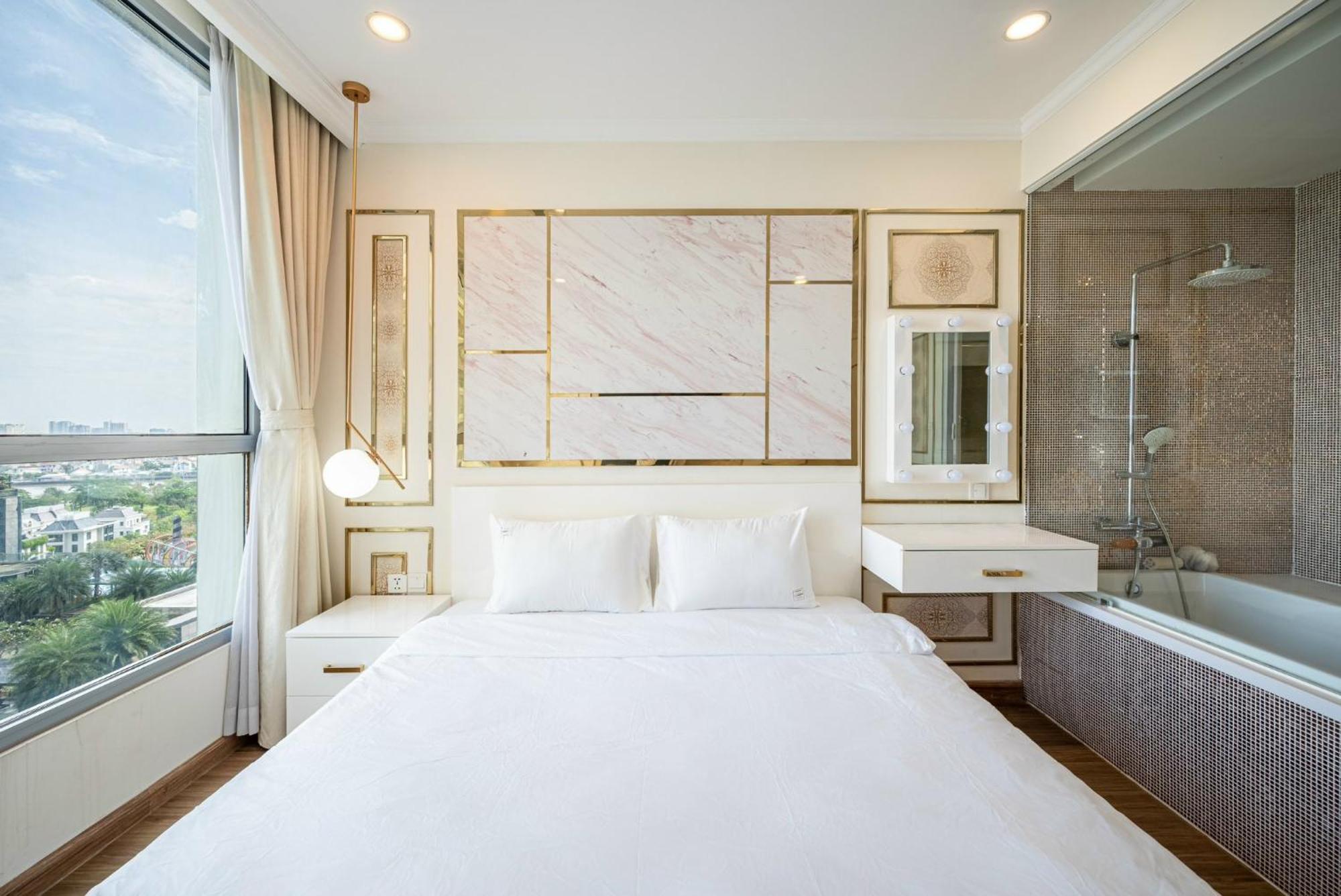 Vinhome Park Apartment *
