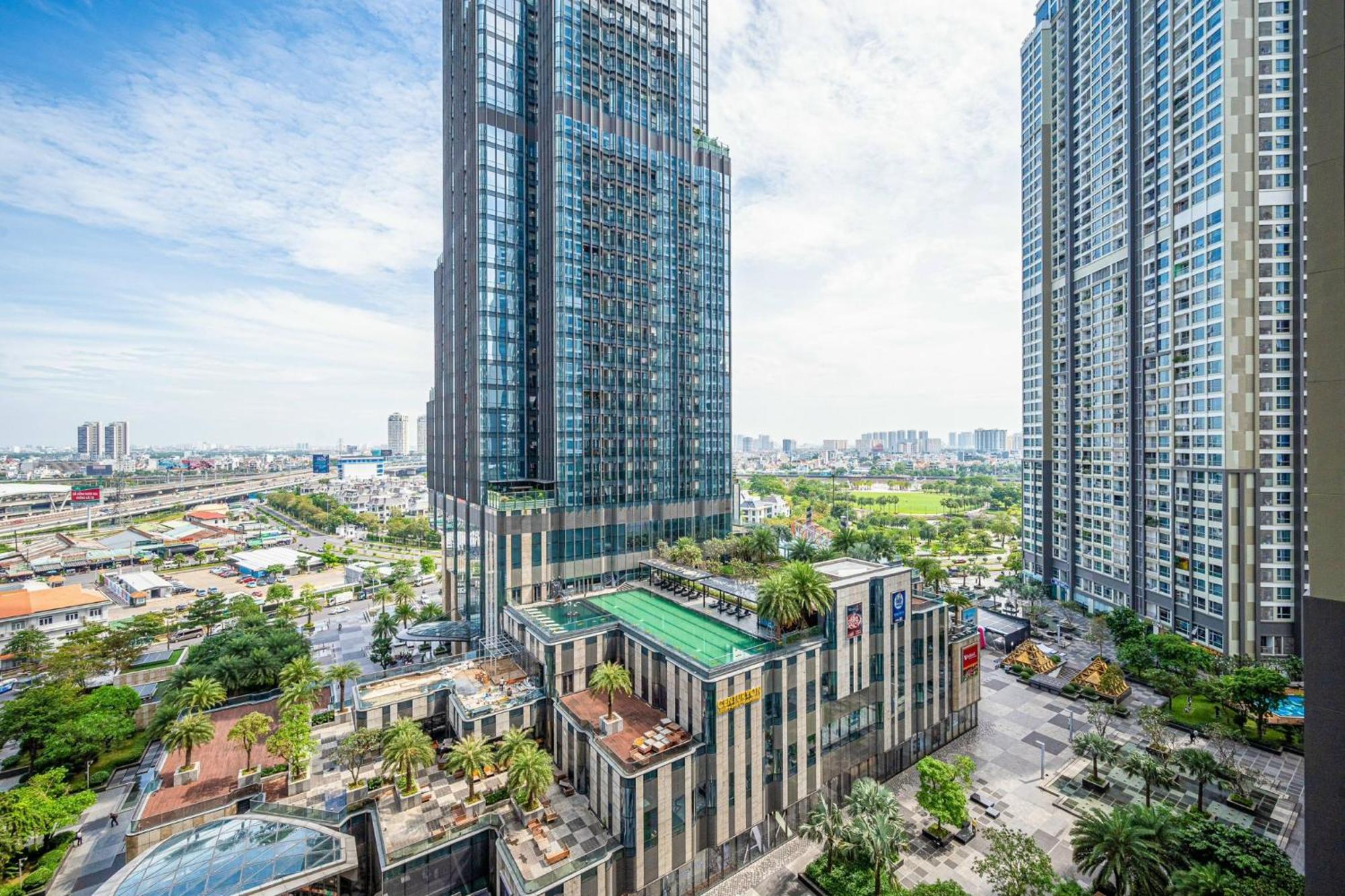 Vinhome Park * Ho Chi Minh City