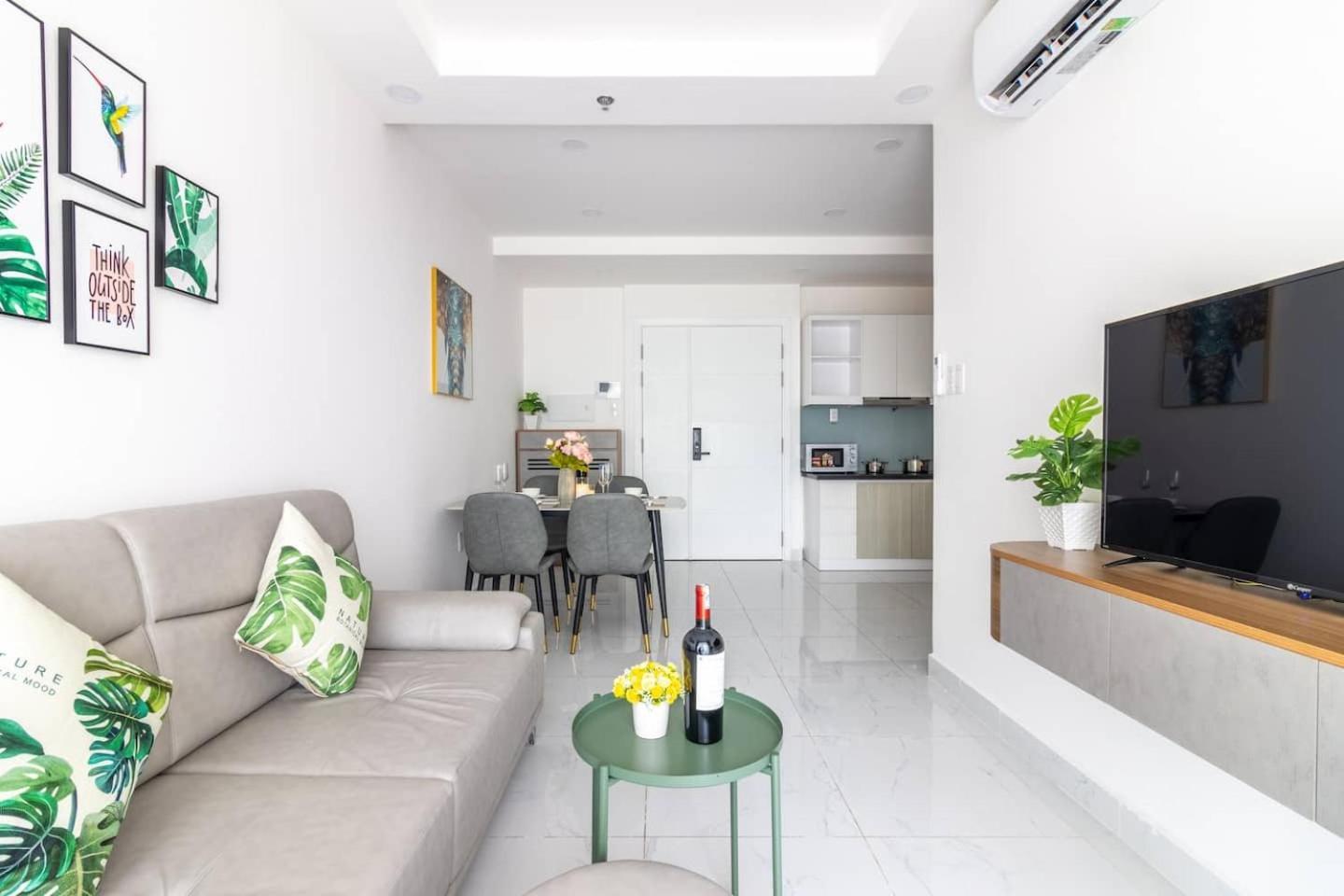 Terra Royal D3 - 1 2 Bedroom At Center Ho Chi Minh City