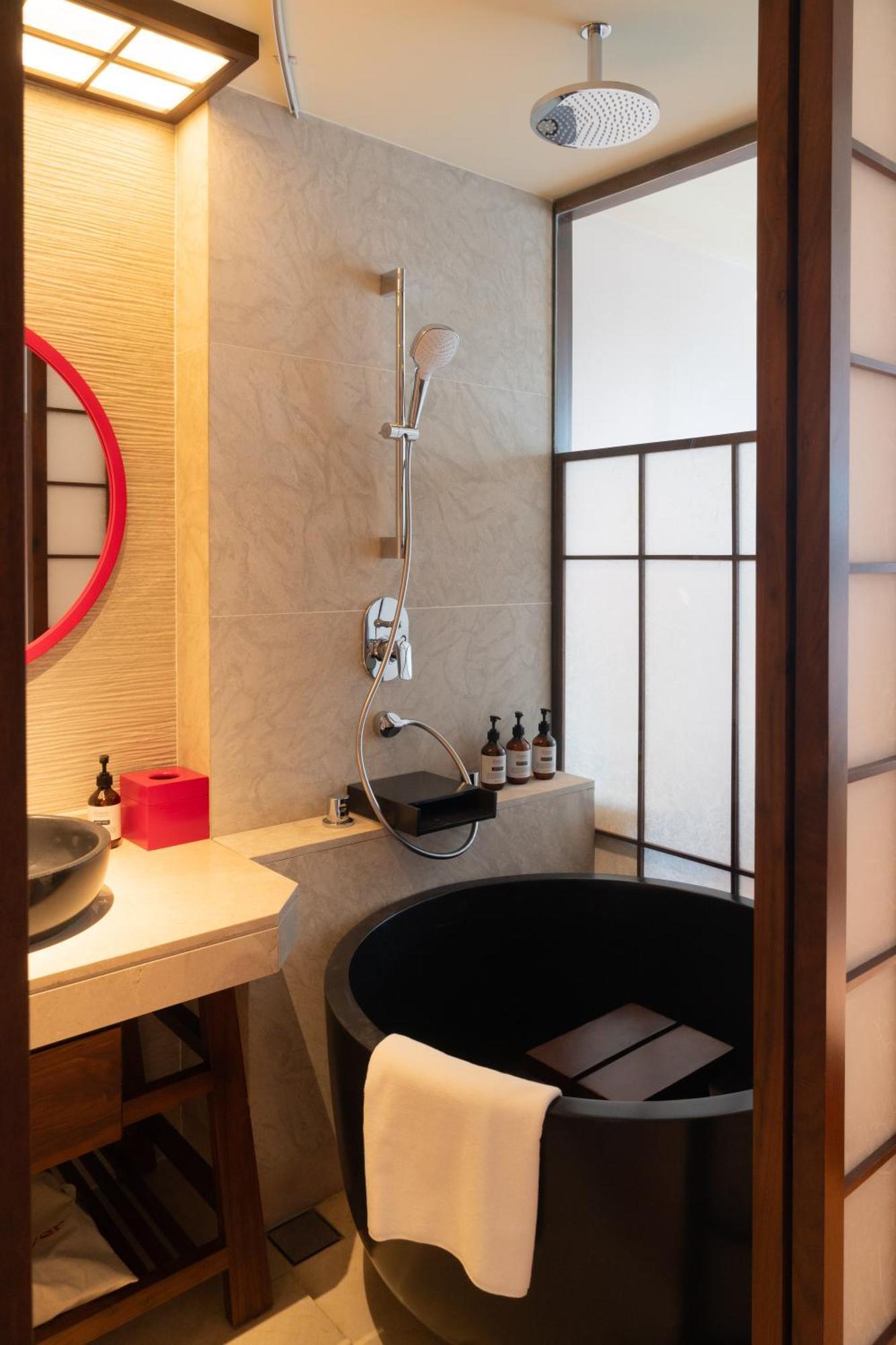 Suzu Saigon - A Boutique Hotel Ho Chi Minh City