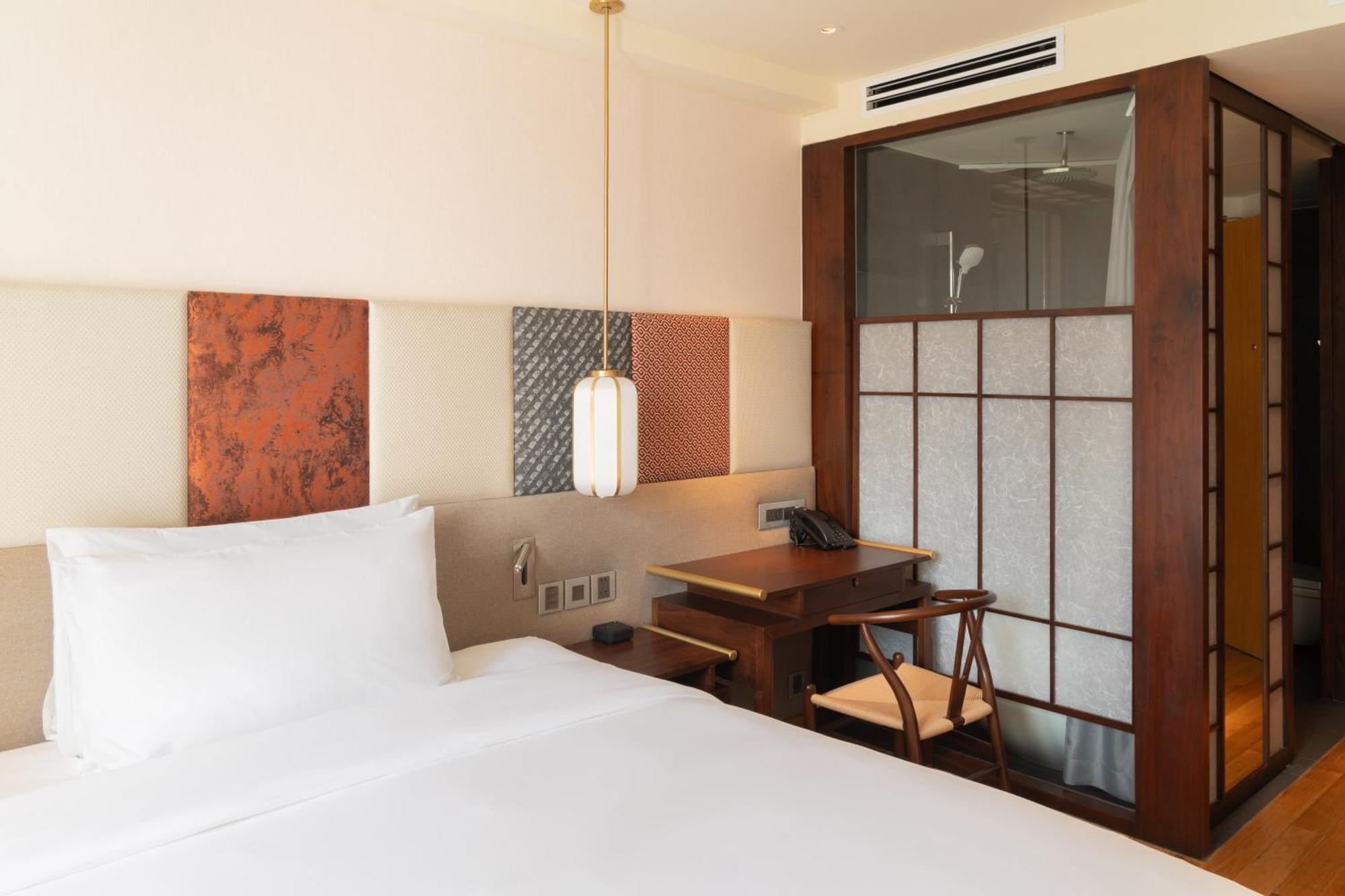 Suzu Saigon - A Boutique