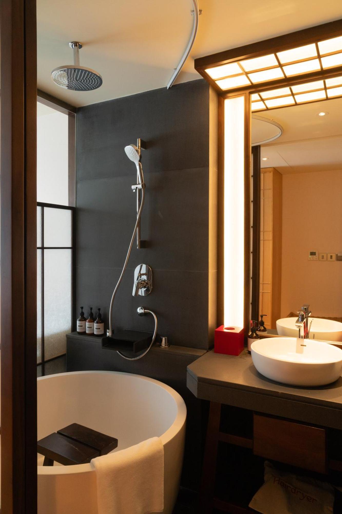 Suzu Saigon - A Boutique 4*
