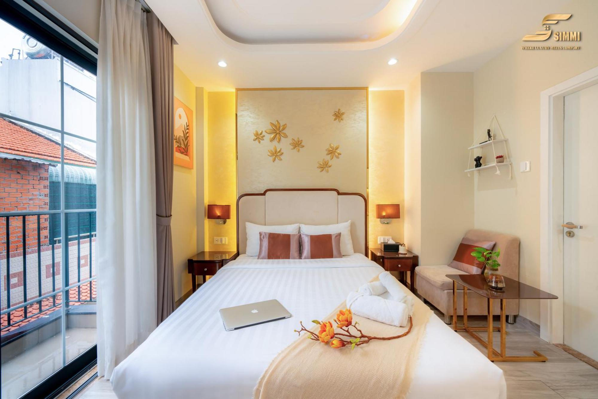 Simmi 6 & Hotel 3*