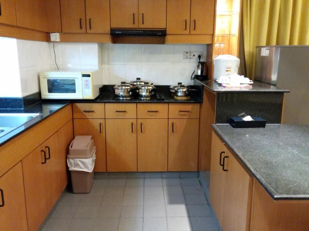 Cityview Serviced & Ho Chi Minh City