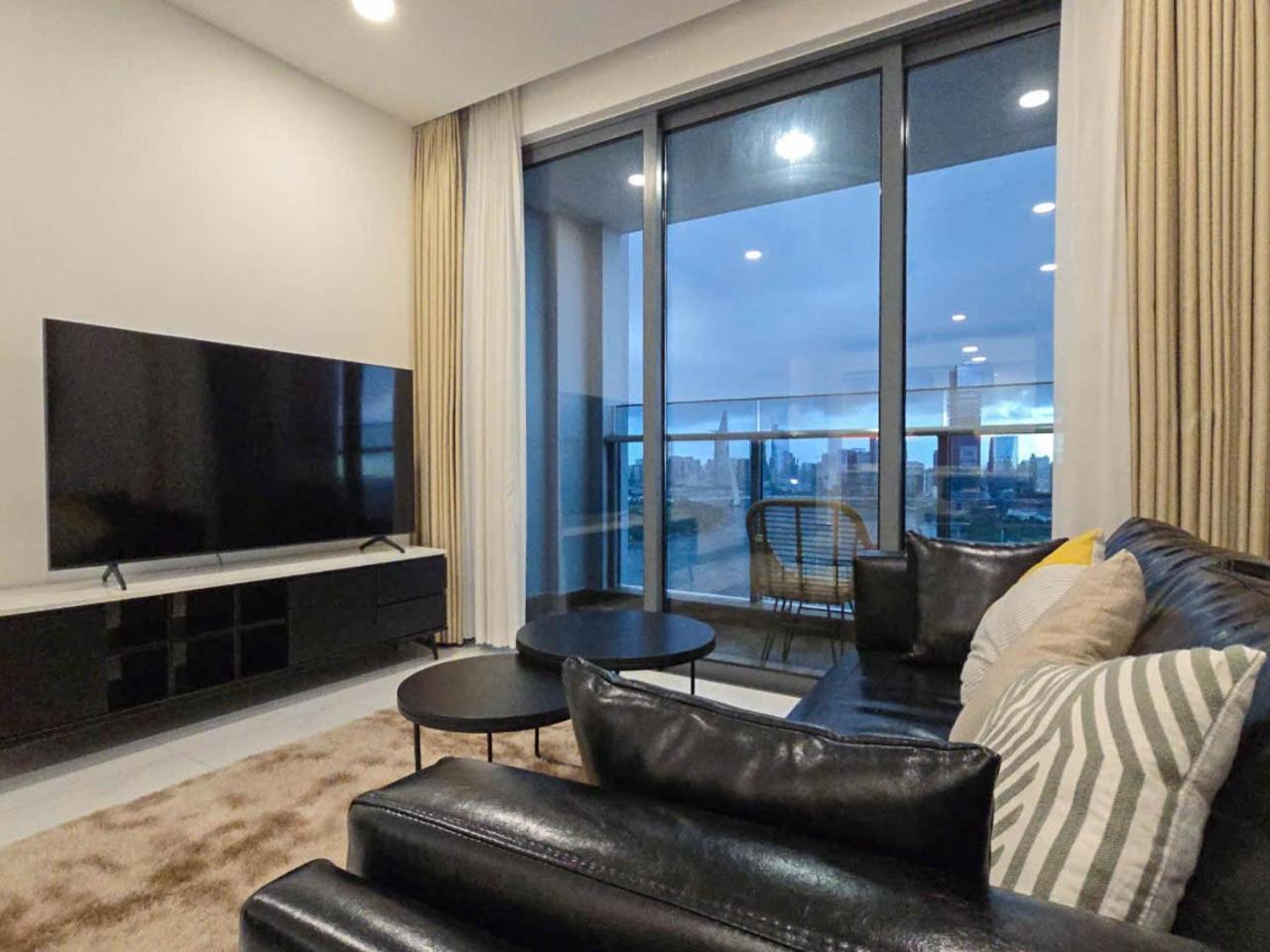 Zeus Living - Sunwah Pearl 2 Bedroom Glorious *