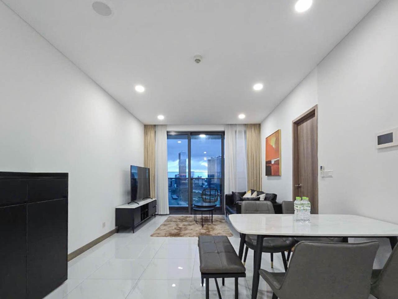 Zeus Living - Sunwah Pearl 2 Bedroom Glorious Apartment