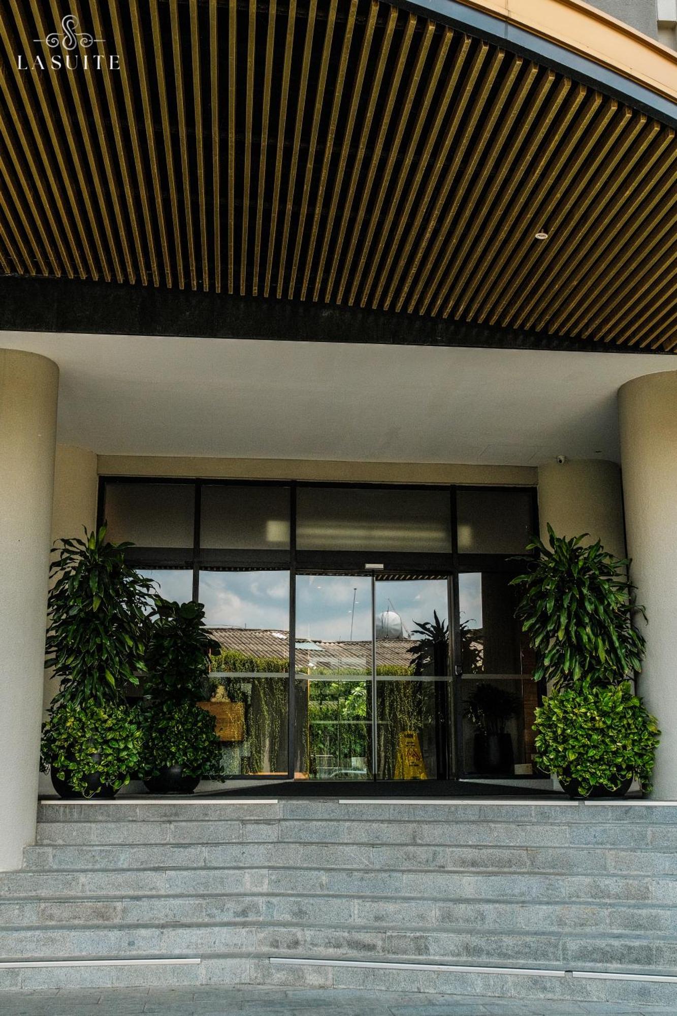 Zenity Complex 5 Star Luxury Style Of 10 Unit - Book Each Unit With 3br Free Gym And Pool