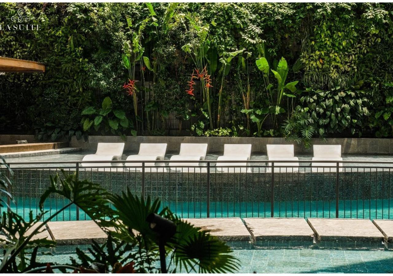 Apartment Zenity Complex 5 Star Luxury Style Of 10 Unit - Book Each Unit With 3br Free Gym And Pool