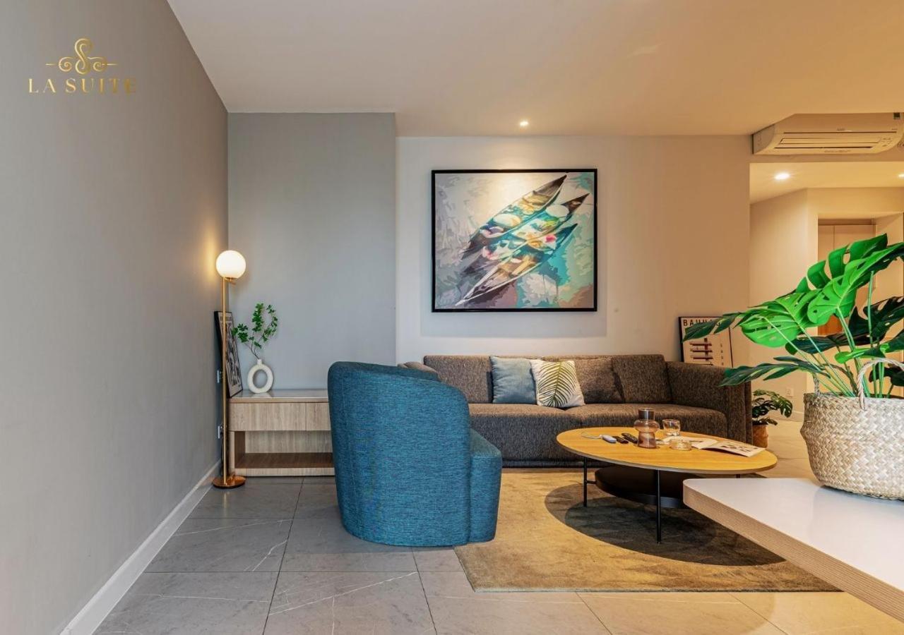 Apartment Zenity Complex 5 Star Luxury Style Of 10 Unit - Book Each Unit With 3br Free Gym And Pool