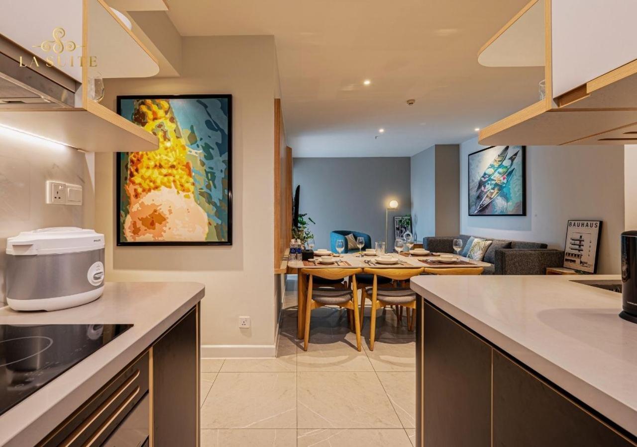 Apartment Zenity Complex 5 Star Luxury Style Of 10 Unit - Book Each Unit With 3br Free Gym And Pool *