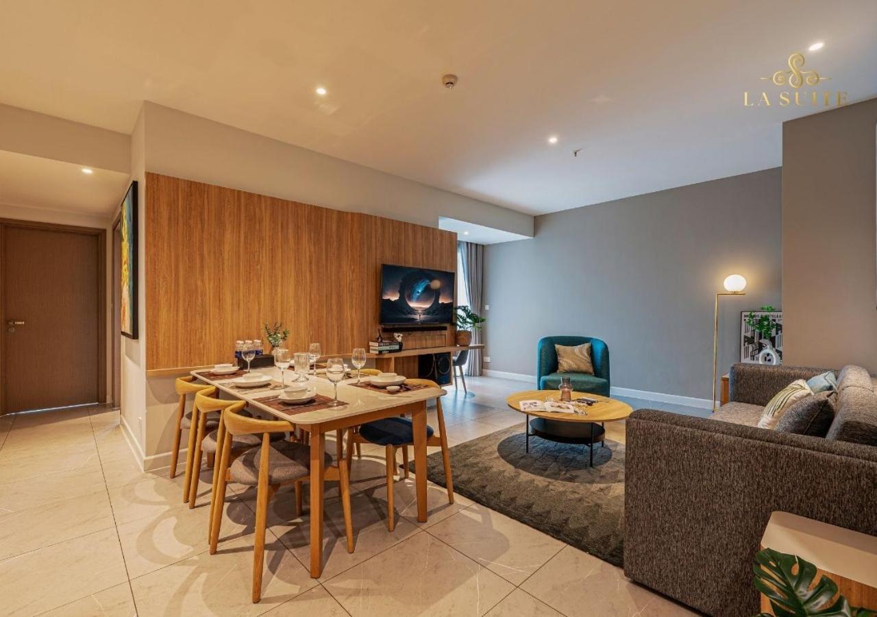 Apartment Zenity Complex 5 Star Luxury Style Of 10 Unit - Book Each Unit With 3br Free Gym And Pool