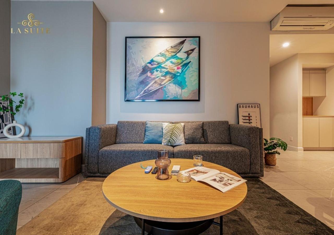 Apartment Zenity Complex 5 Star Luxury Style Of 10 Unit - Book Each Unit With 3br Free Gym And Pool *