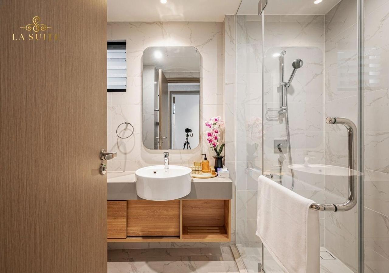 Zenity Complex 5 Star Luxury Style Of 10 Unit - Book Each Unit With 3br Free Gym And Pool Apartment Ho Chi Minh City