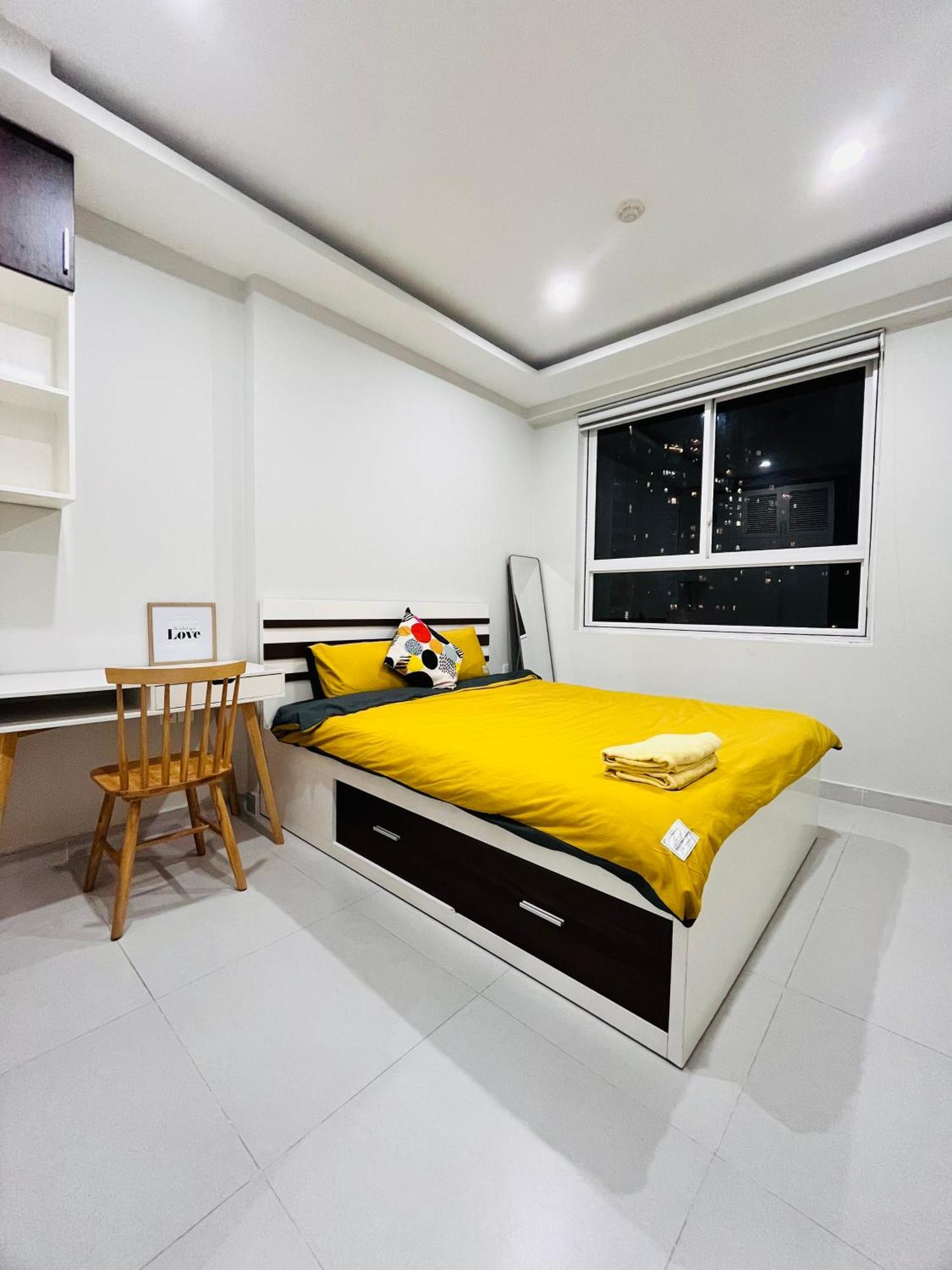 Kirakuan Parkview 2br Pool/gym/balcony