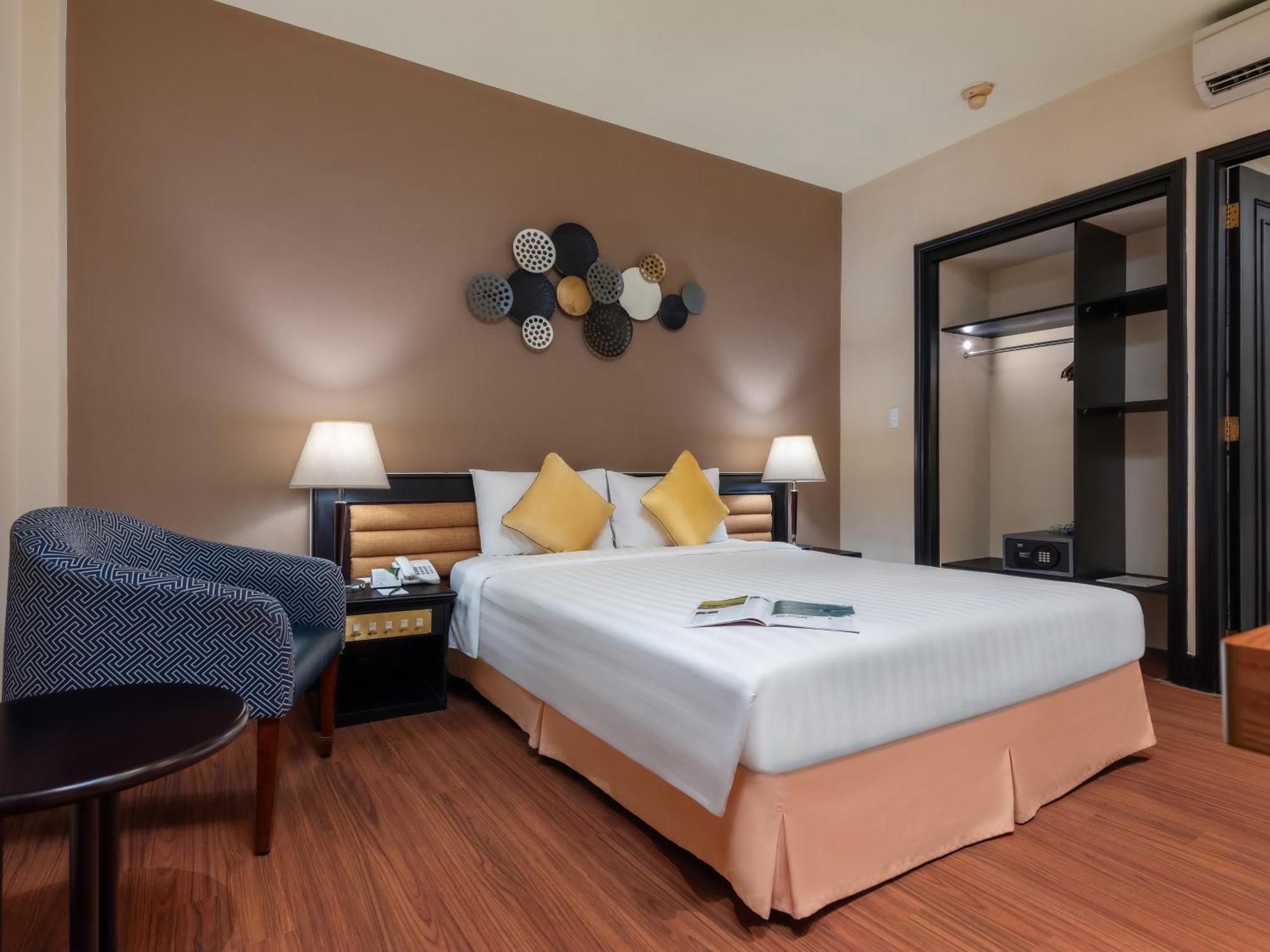 Bong Sen Saigon Hotel