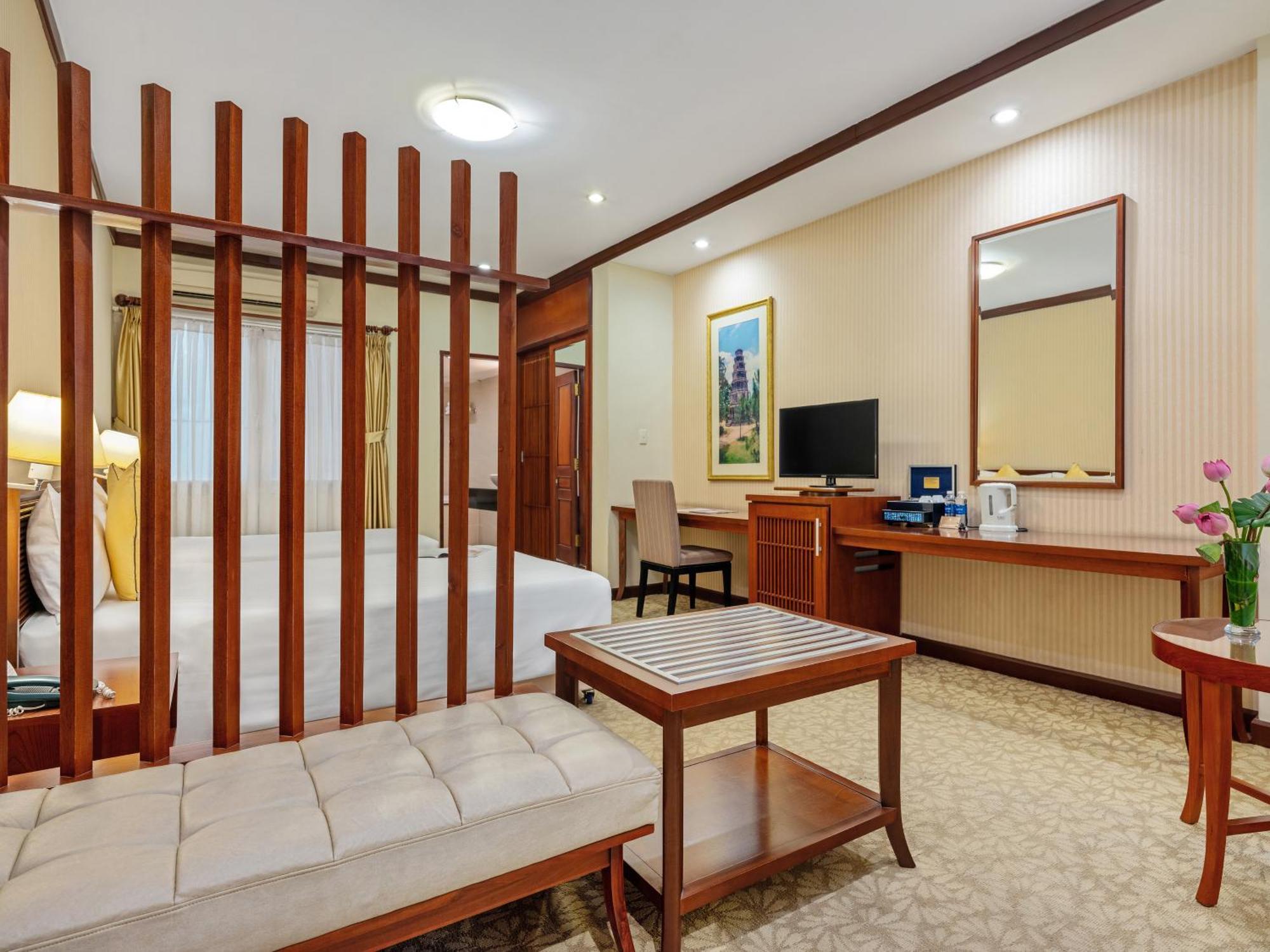 Bong Sen Saigon 3*