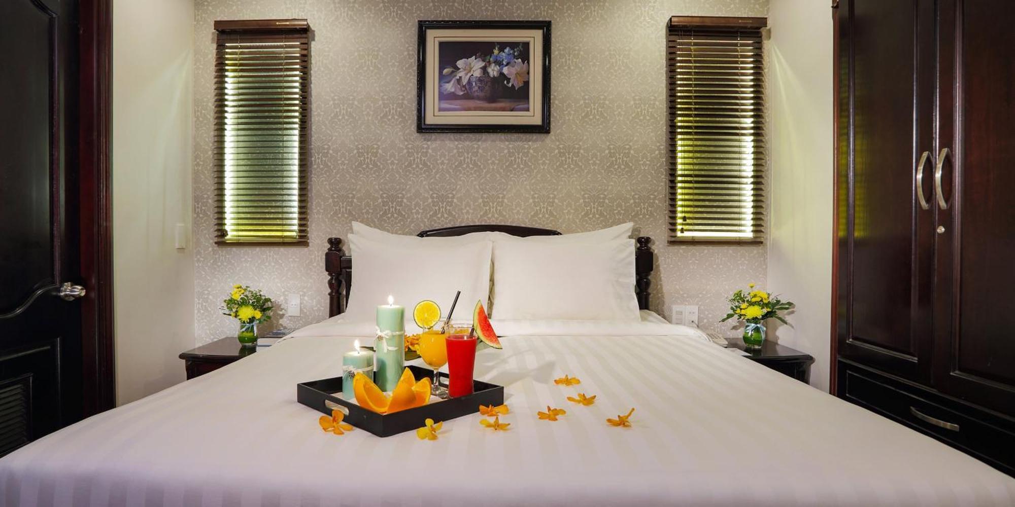 Sunrise Hotel