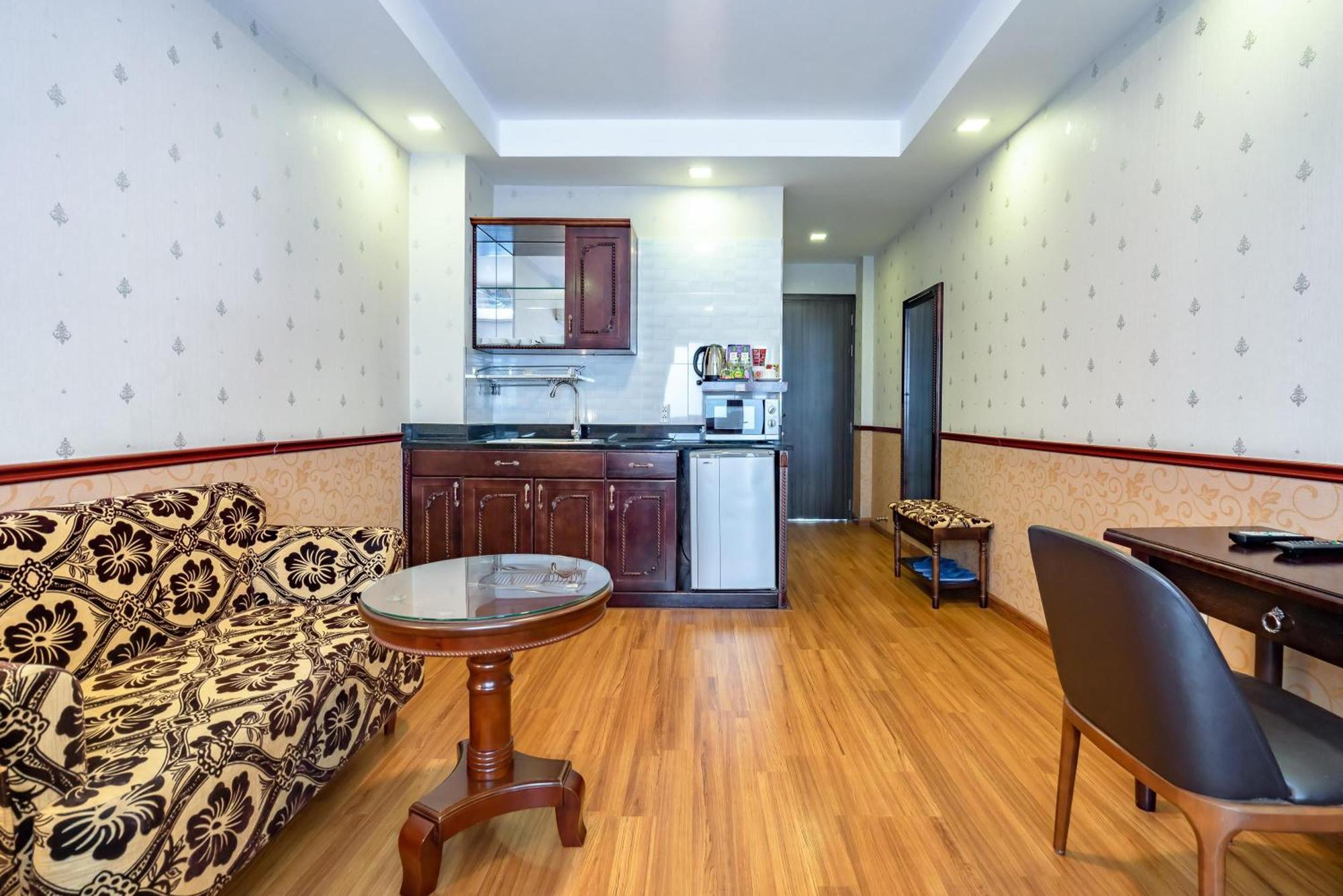 Hotel Collection O Emerald Luxury - Near Secc 3*