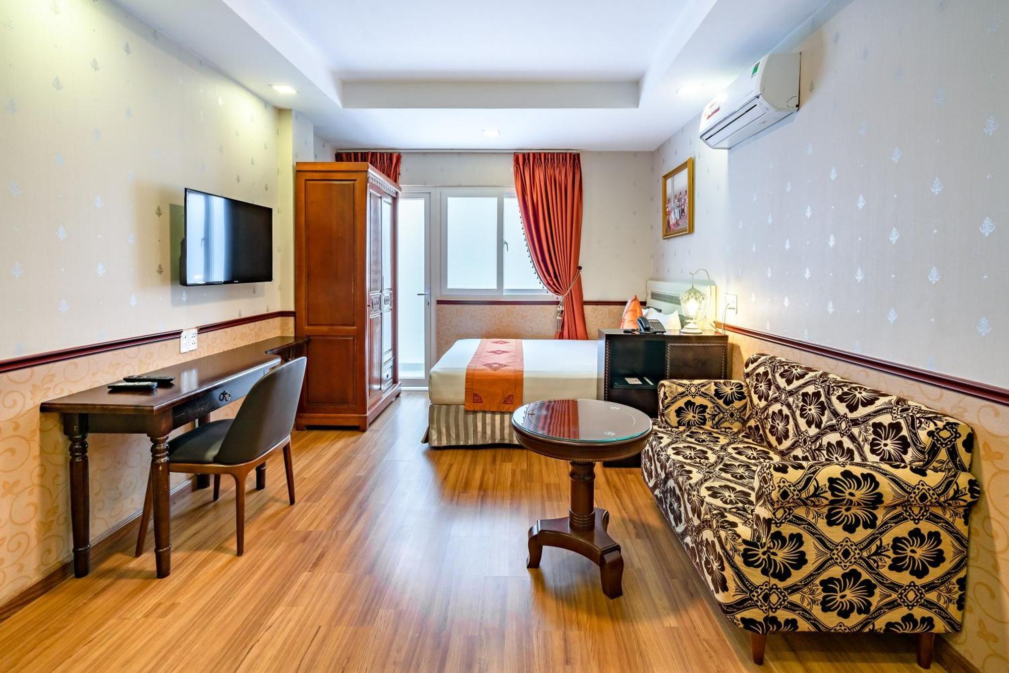 Collection O Emerald Luxury - Near Secc Hotel Ho Chi Minh City