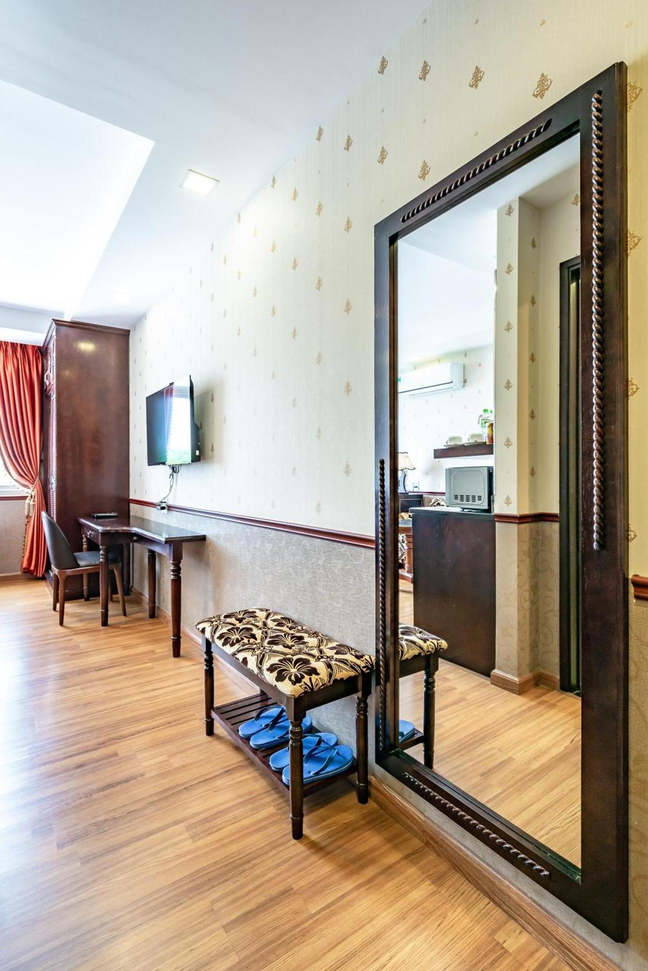 Collection O Emerald Luxury - Near Secc 3* Ho Chi Minh City