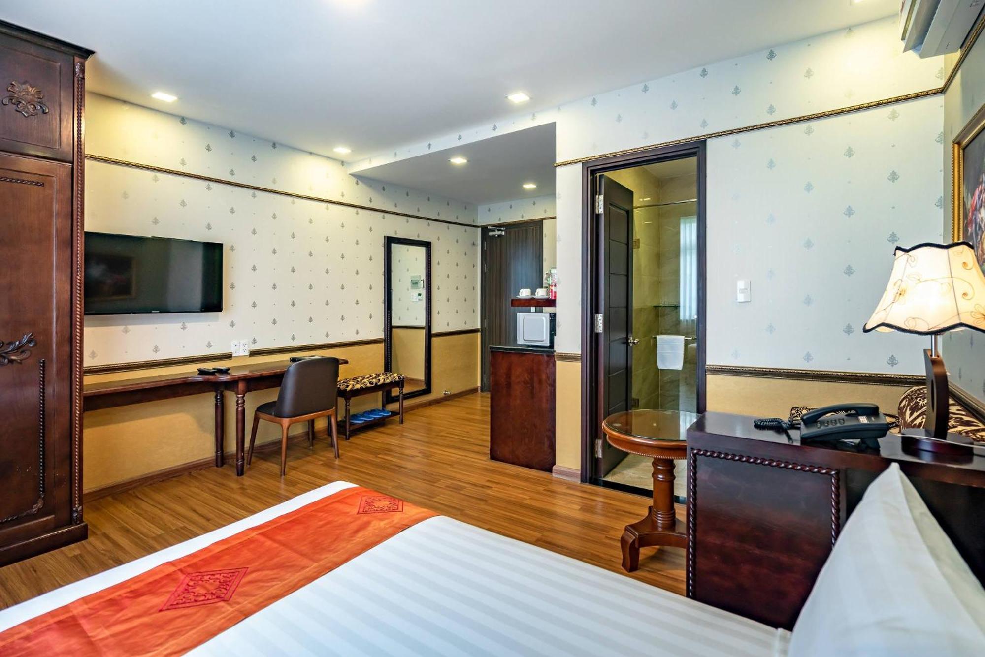 Hotel Collection O Emerald Luxury - Near Secc Ho Chi Minh City