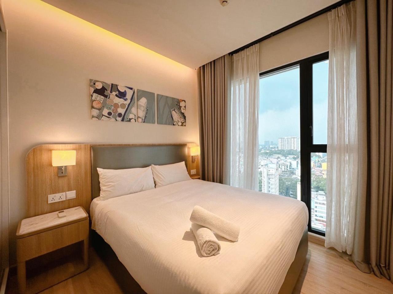 Zenity Luxury - Jacuzzi - Saigon Centre Apartment *