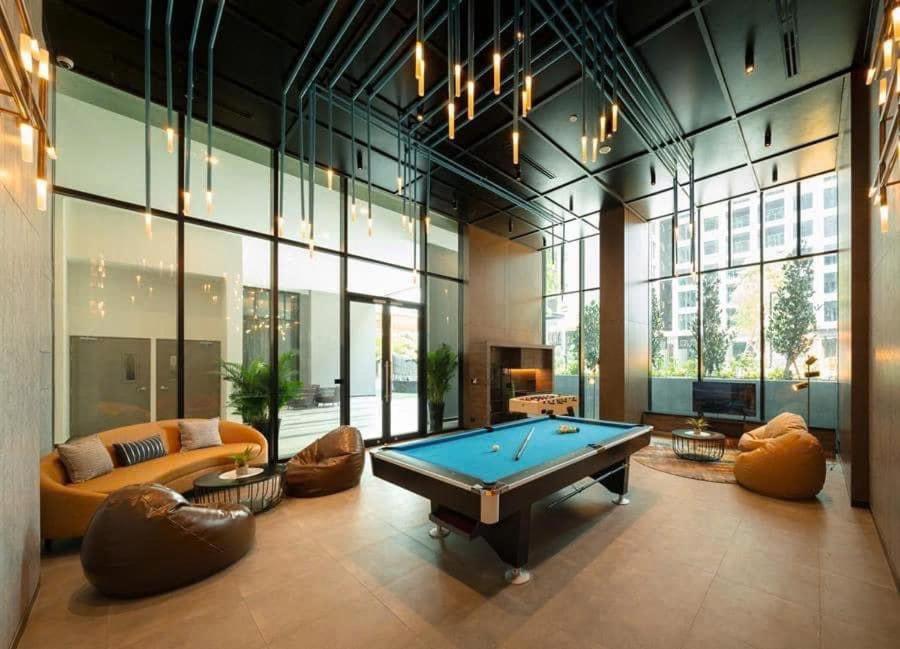 Delasol Garden By The Pool Near Center D4 Hcmc * Ho Chi Minh City