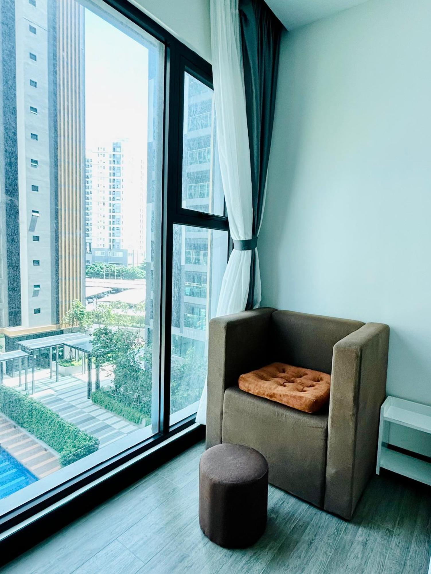 Delasol Garden By The Pool Near Center D4 Hcmc Ho Chi Minh City