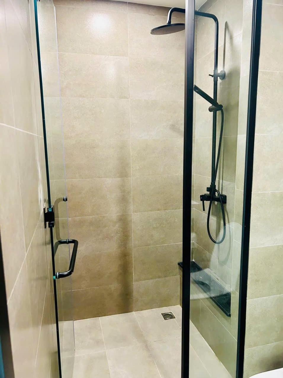 Apartment Delasol Garden By The Pool Near Center D4 Hcmc *
