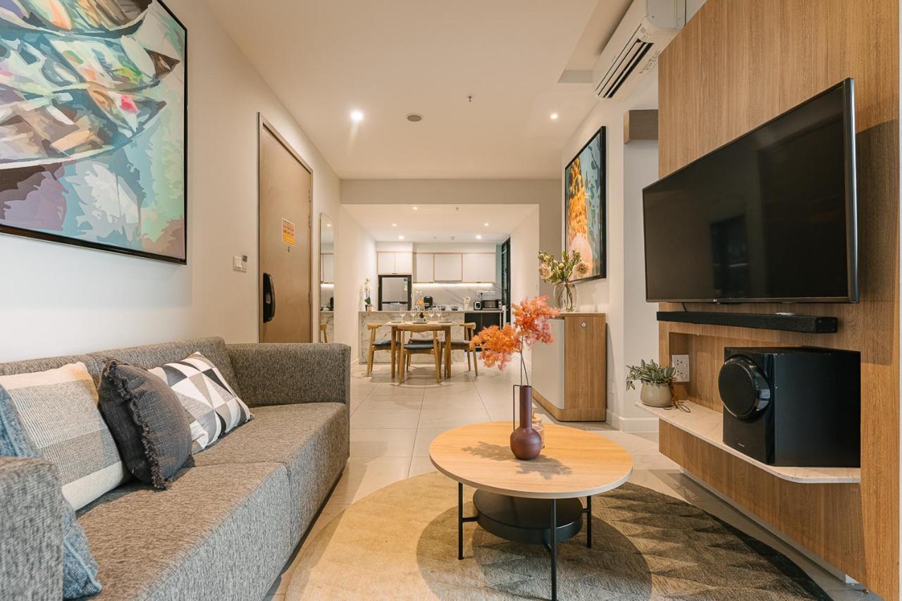 Zenity Apartel Dist 1 By Ssens *