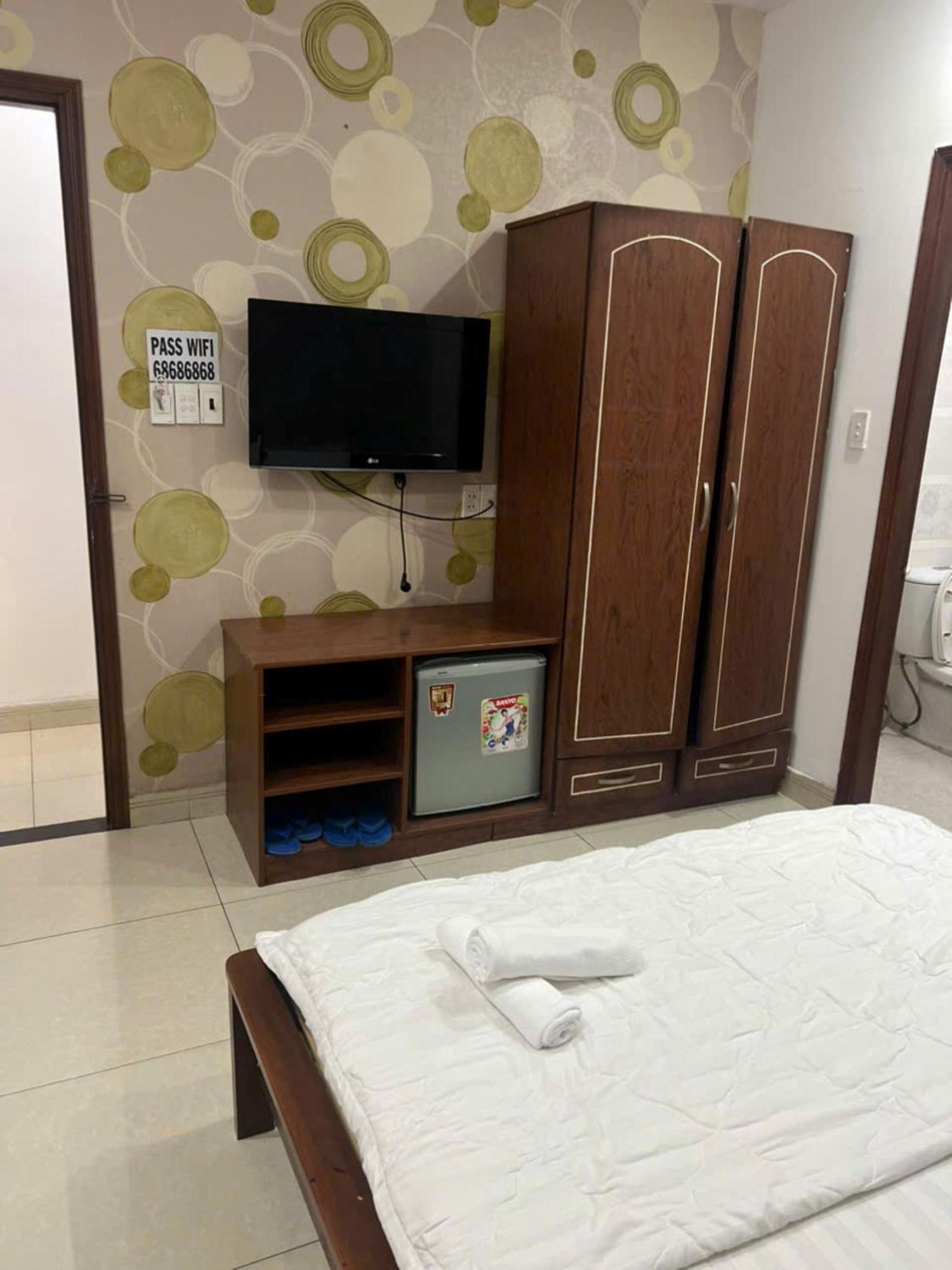 Quang Huy Hotel Ho Chi Minh City