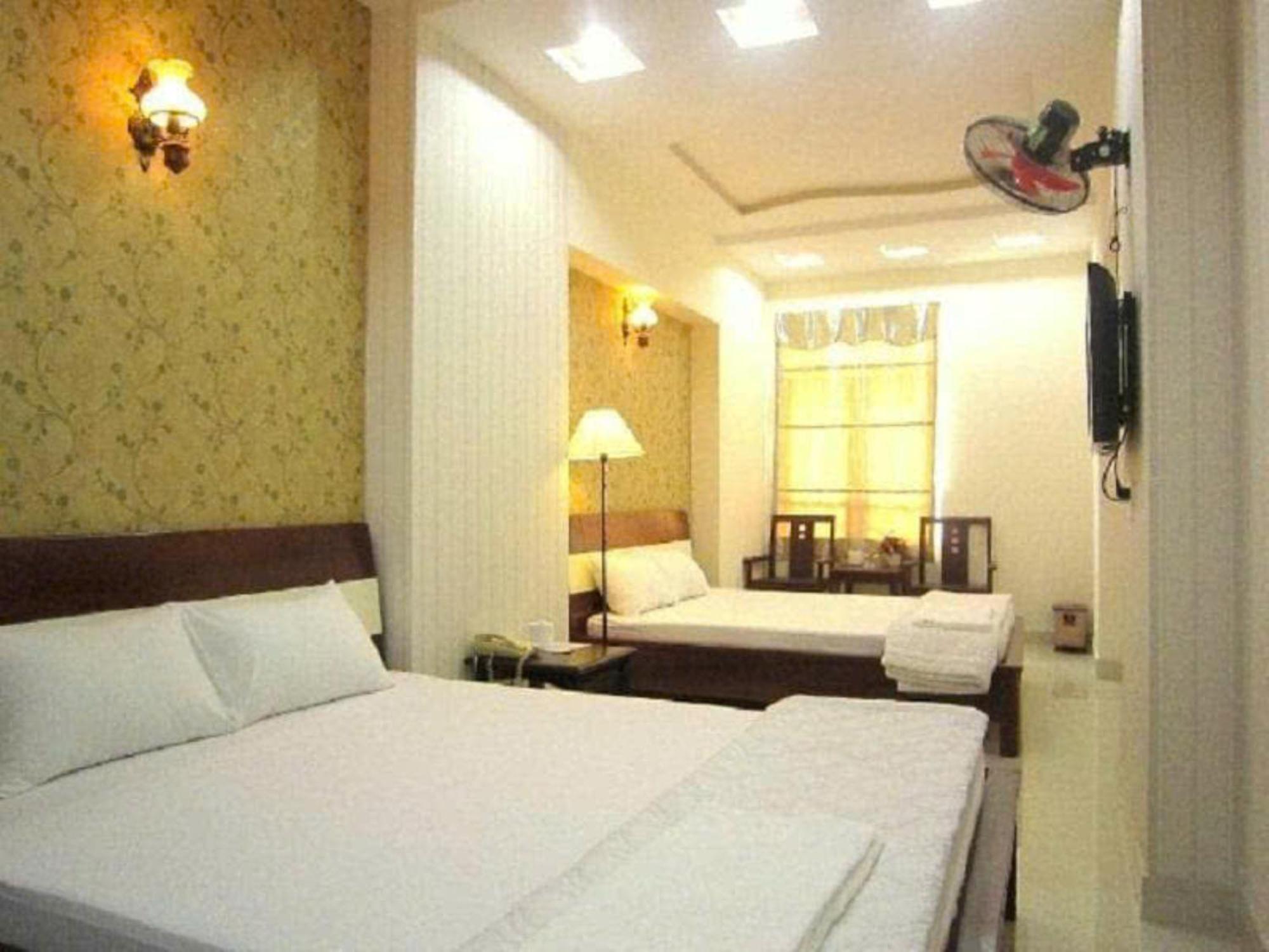 Hotel Quang Huy Ho Chi Minh City