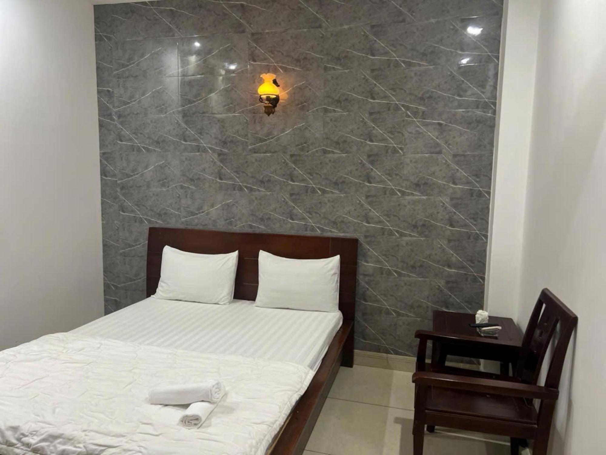 Hotel Quang Huy