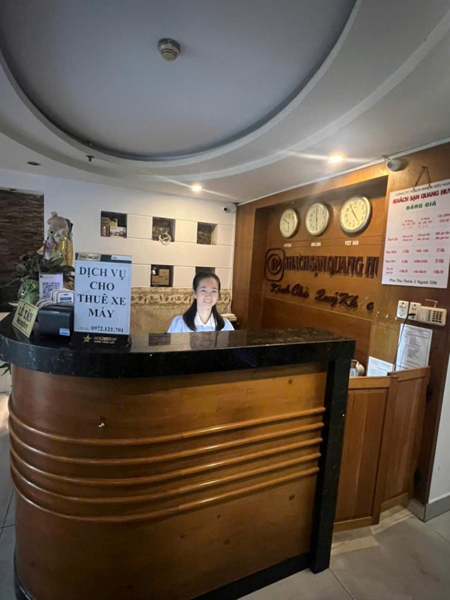 Quang Huy Hotel *