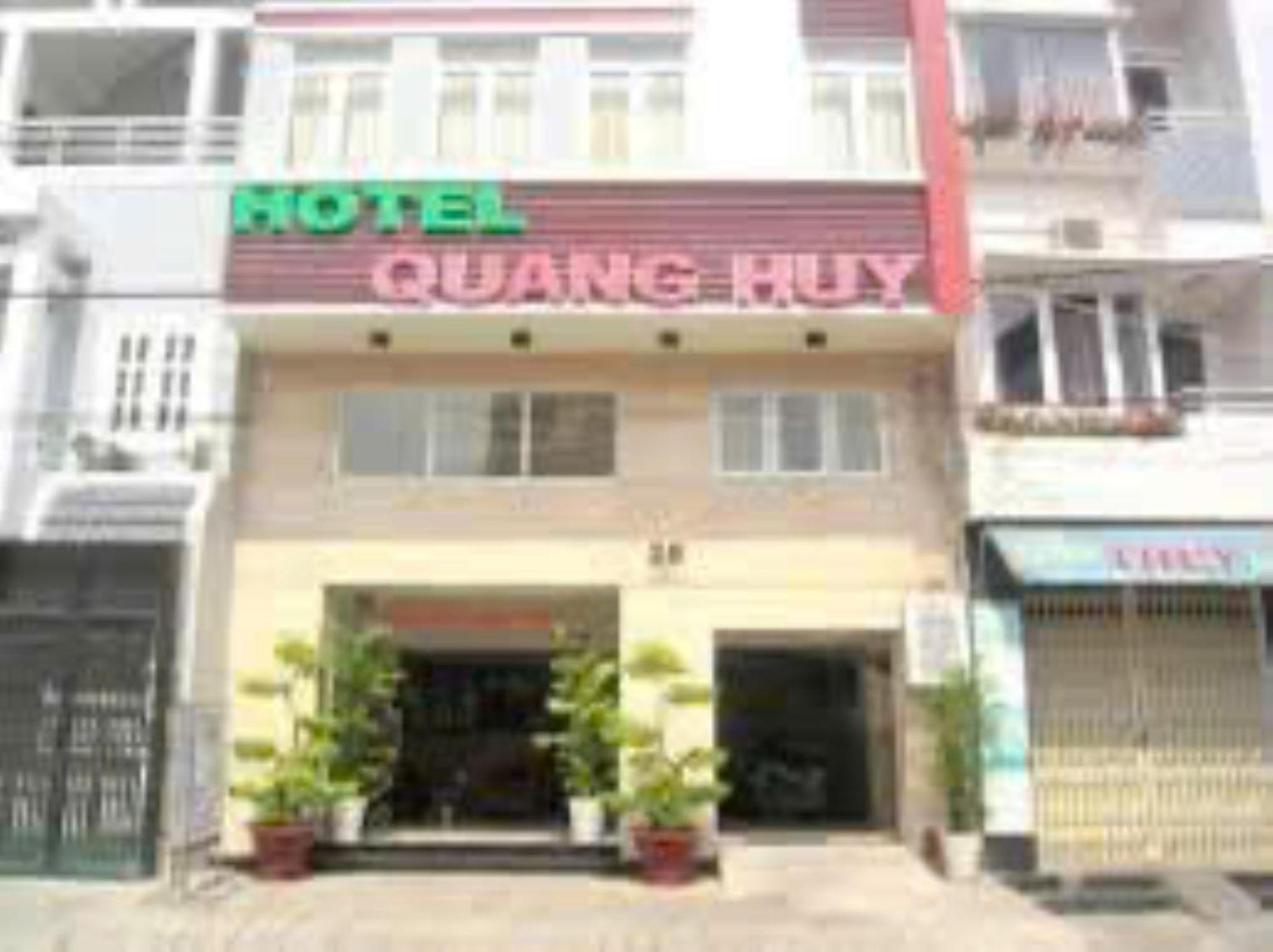 Hotel Quang Huy *