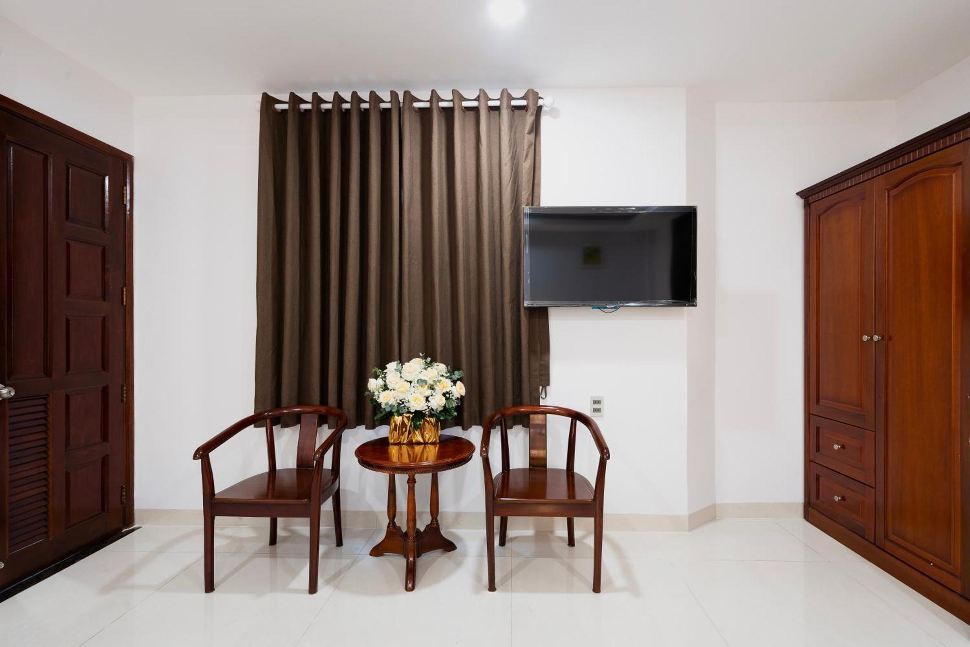 Hoang Luxury Dist 1 3* Ho Chi Minh City