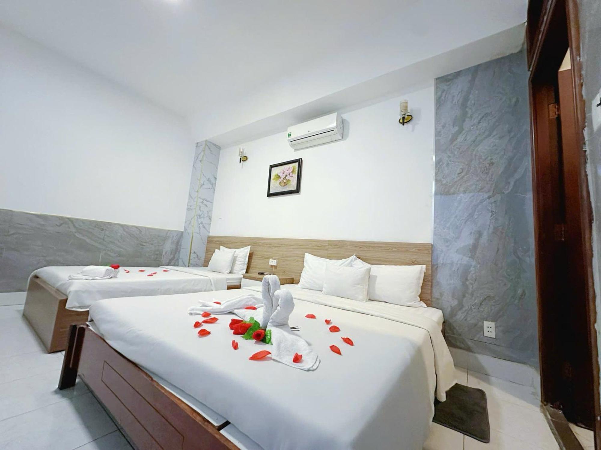 H79 Hotel